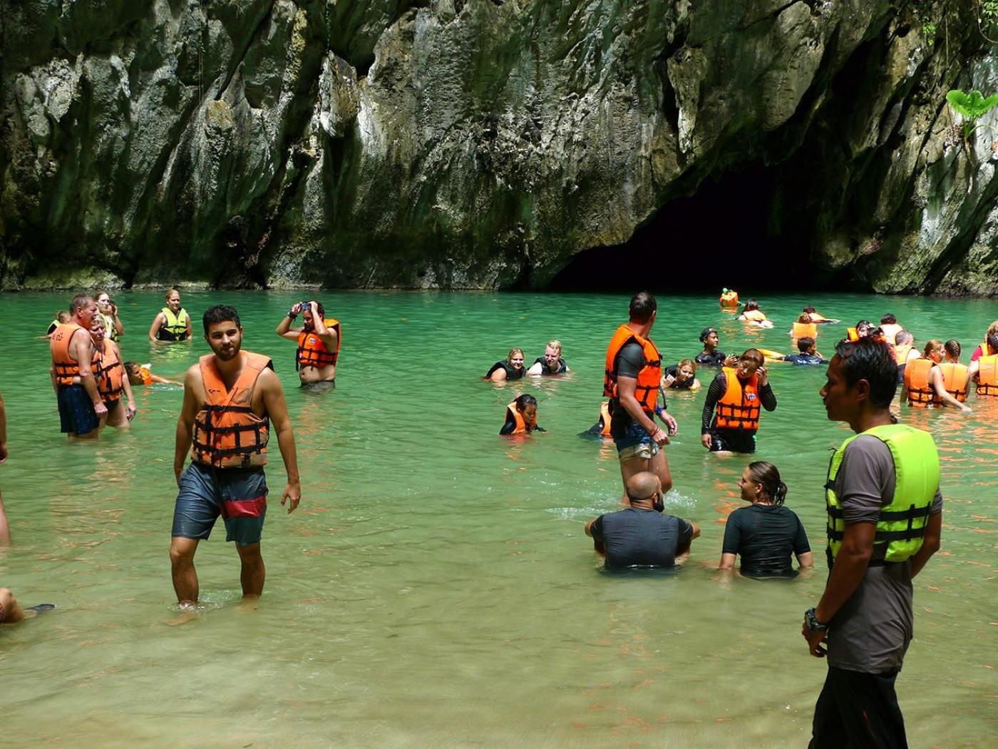 Baan Sri Lanta Sand