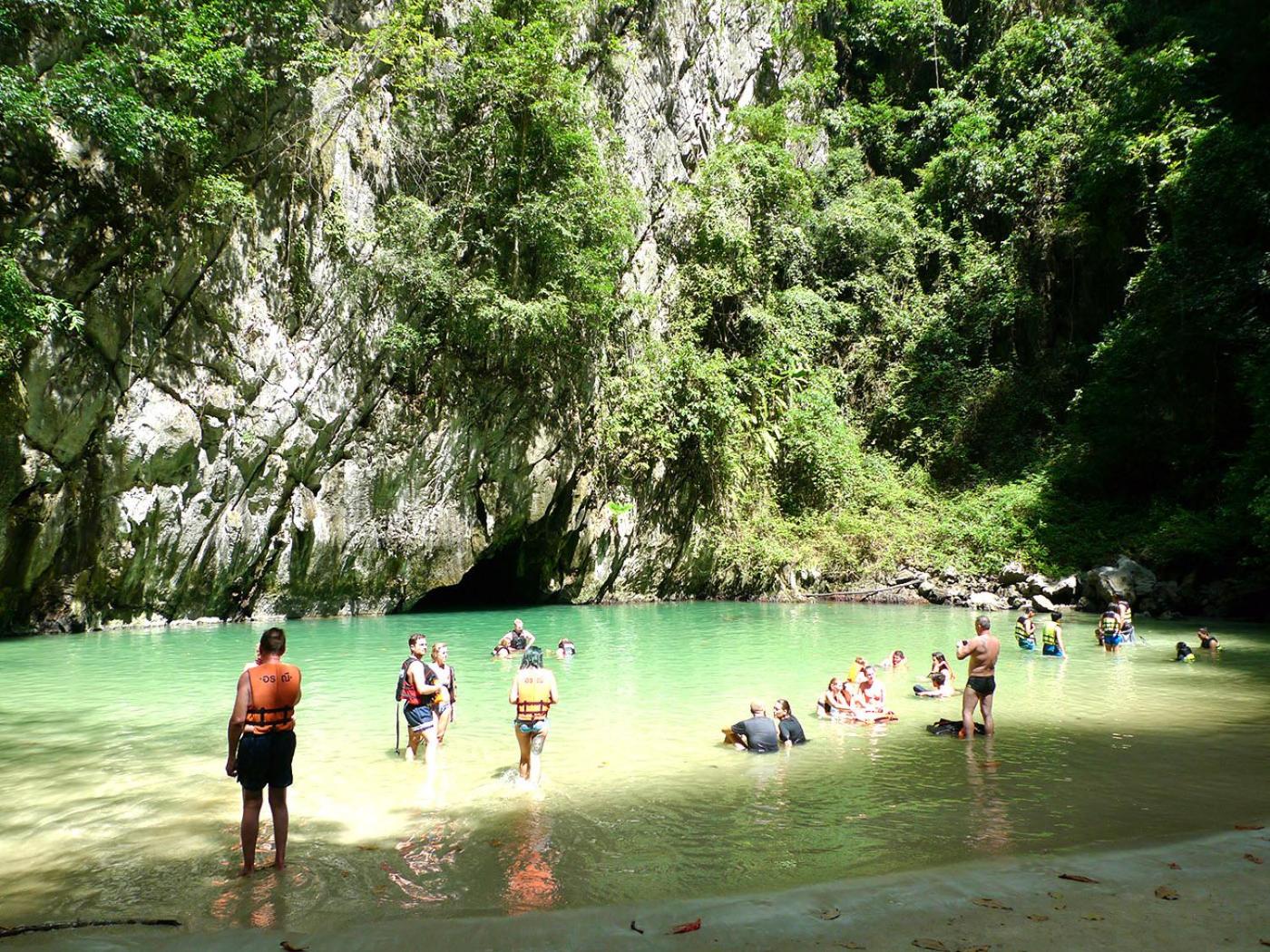 Baan Sri Lanta Sand