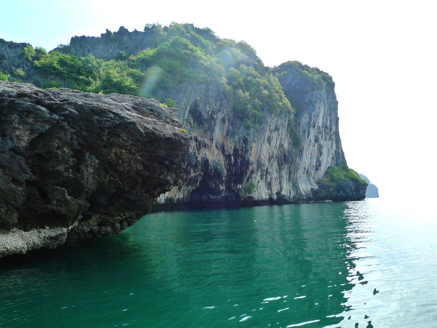 Baan Sri Lanta Sand