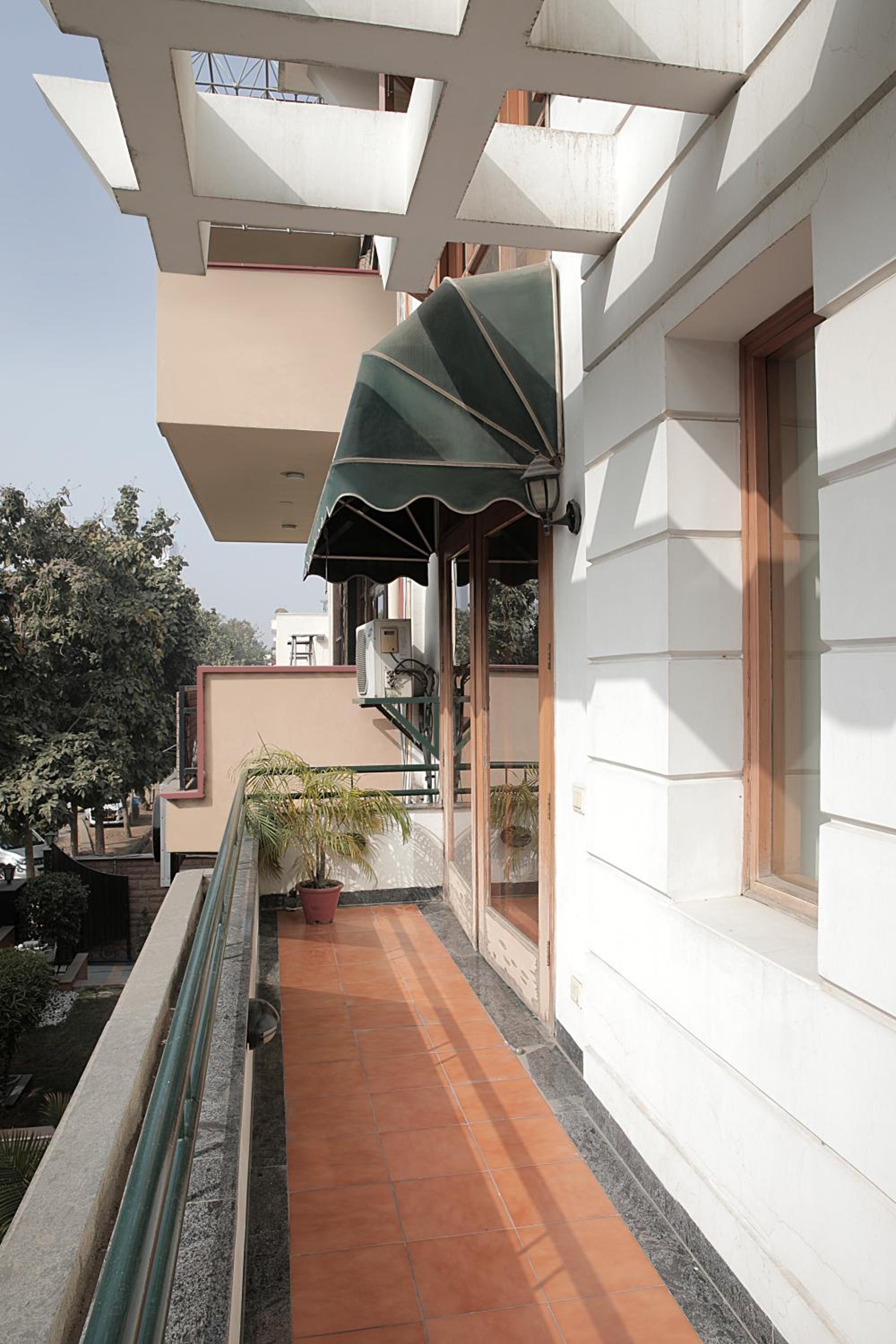 Ahuja Residency Cyber City I