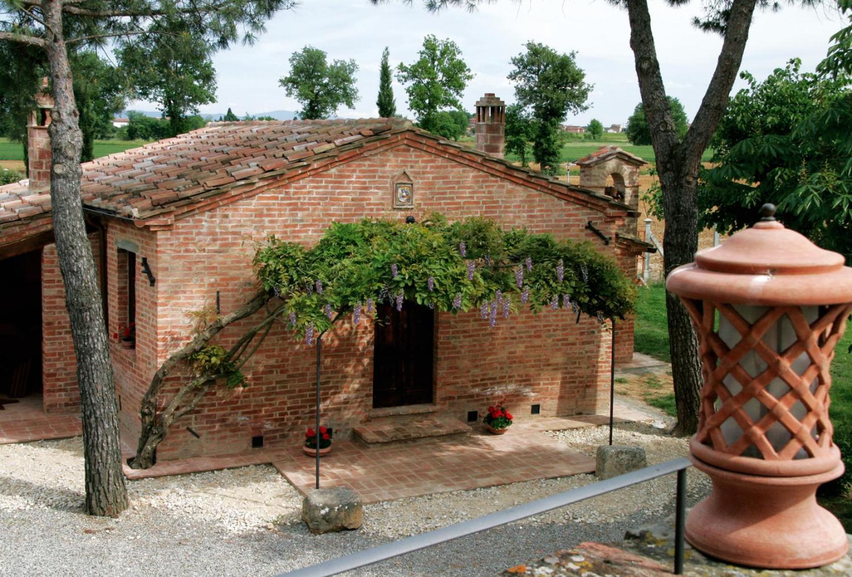 Agriturismo Podere La Rocca view 4