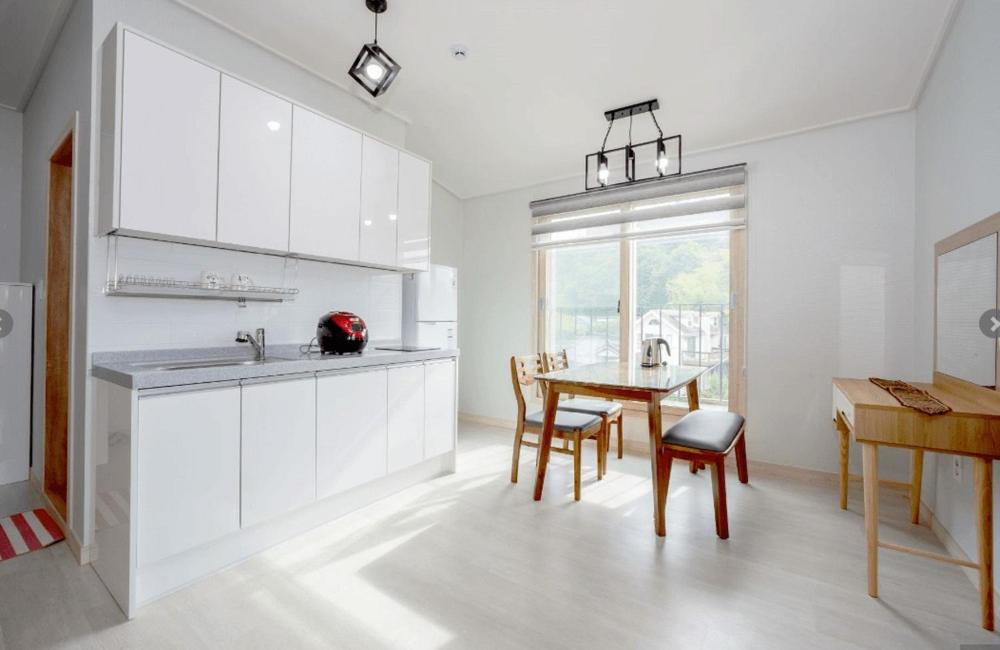 Gangneung Luluberry Pension