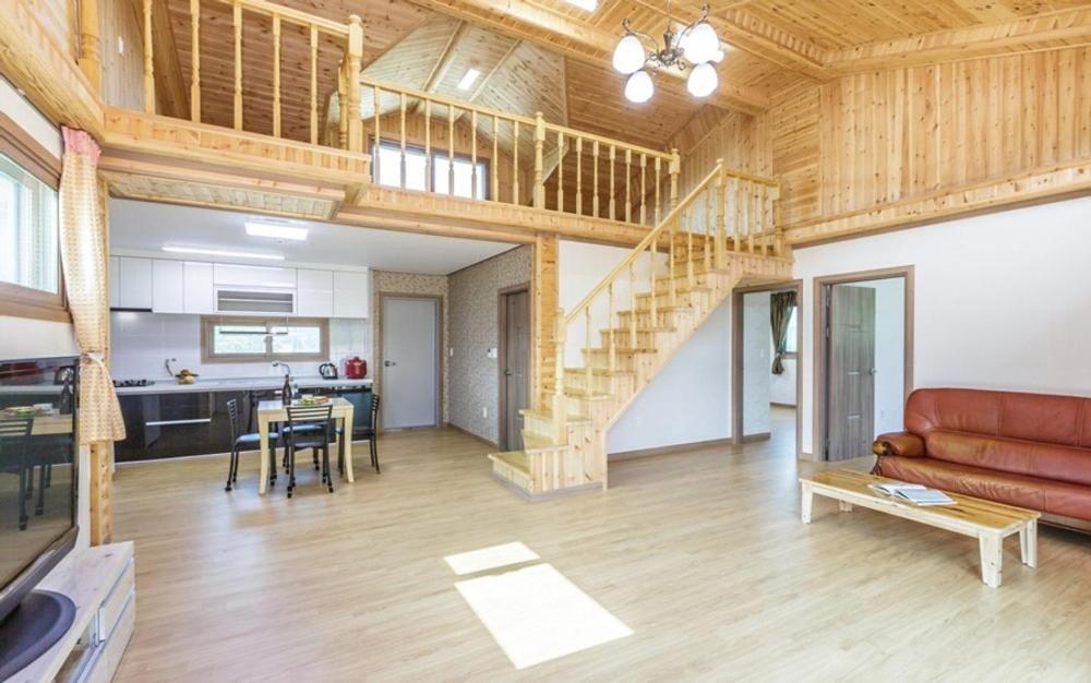 Hongcheon Oz Pension