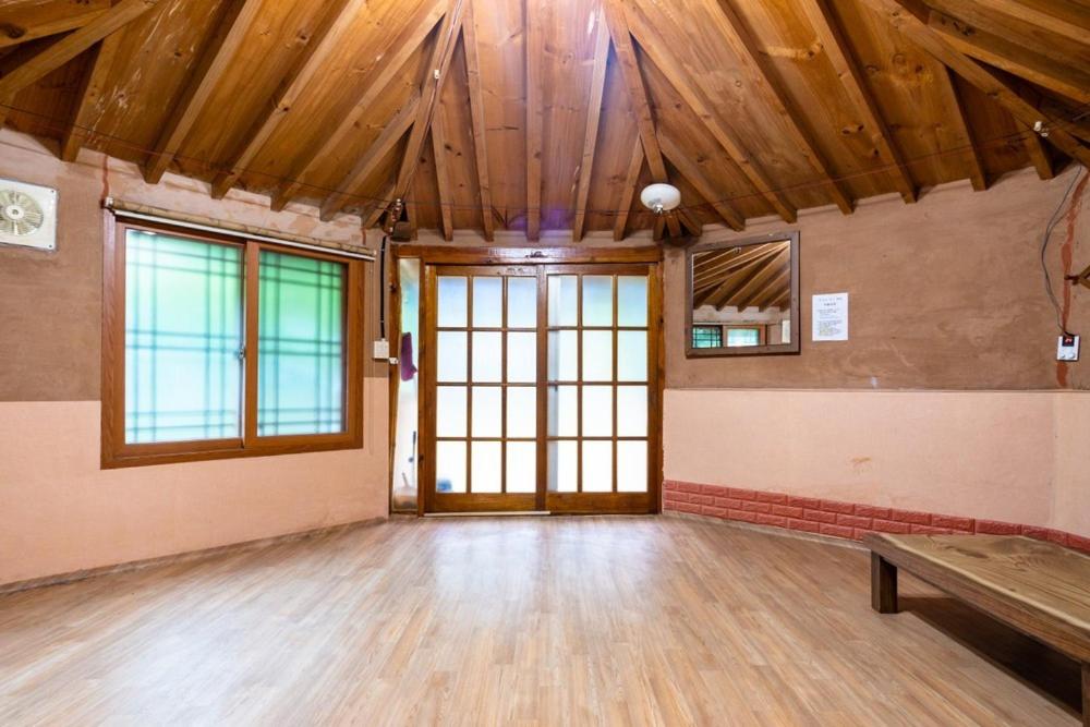 Gwangyang Sukhee's Hwangto Pension