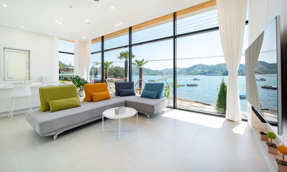 Namhae Be My Island Pool Villa