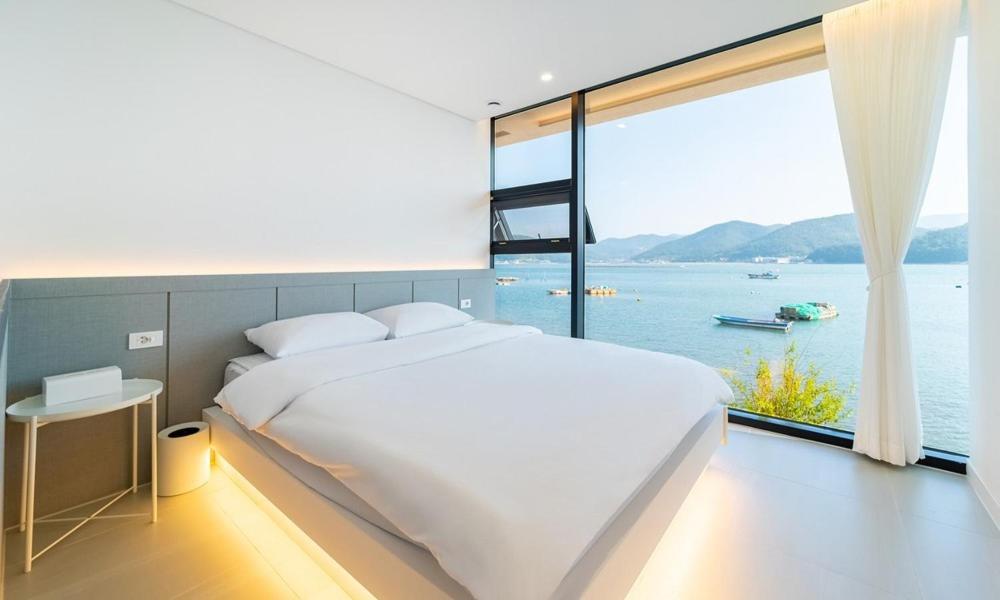 Namhae Be My Island Pool Villa