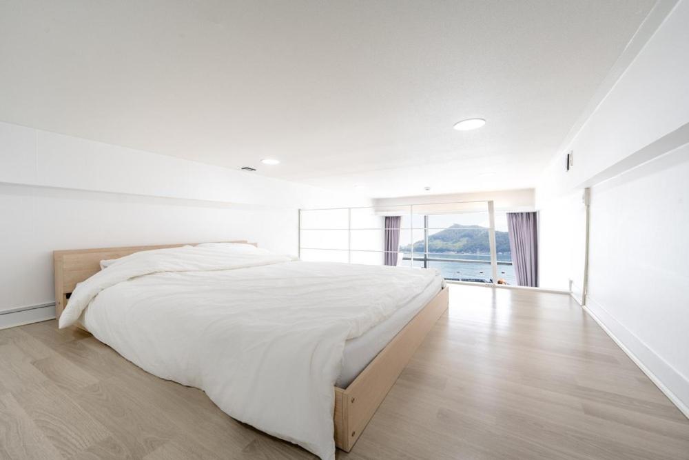 Namhae Red Wave Pension