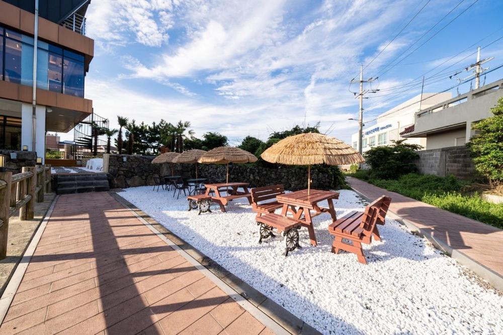 Jaeju Delma Pension