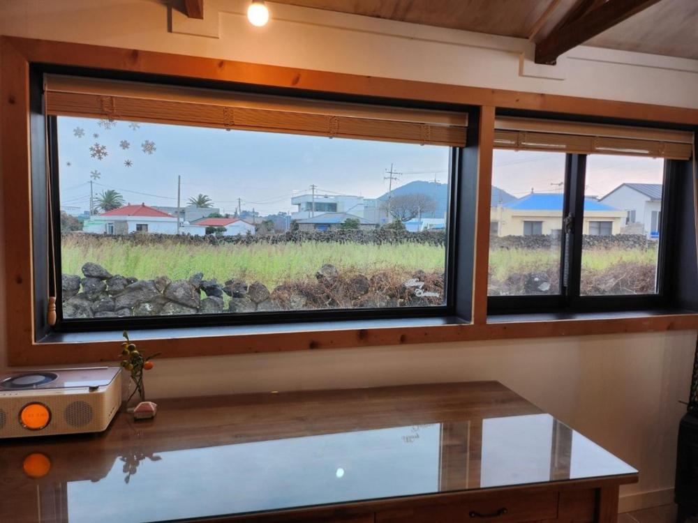 Jeju shooting star collection center