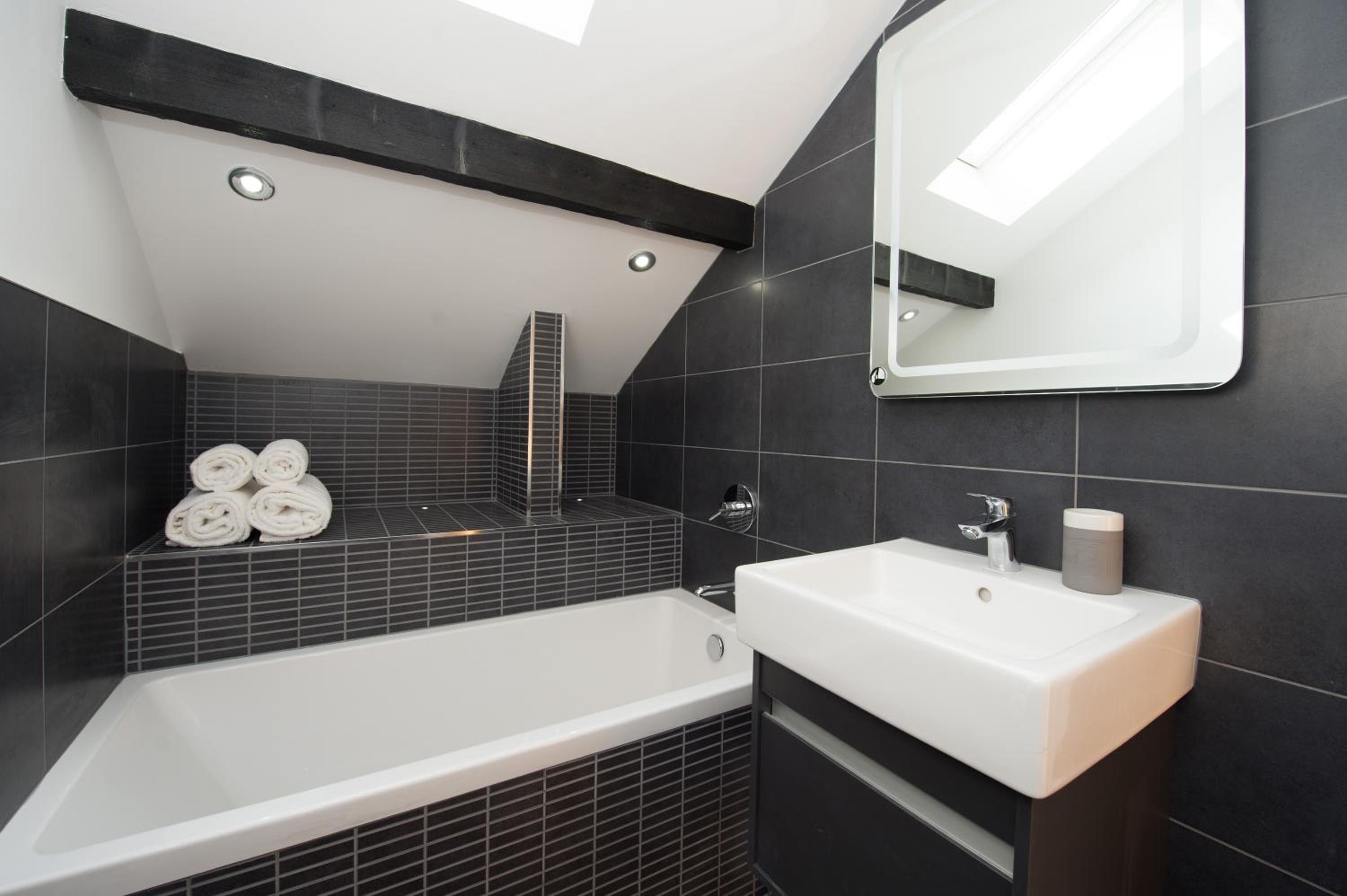Harrogate Serviced Apartments - St George's Five view 5