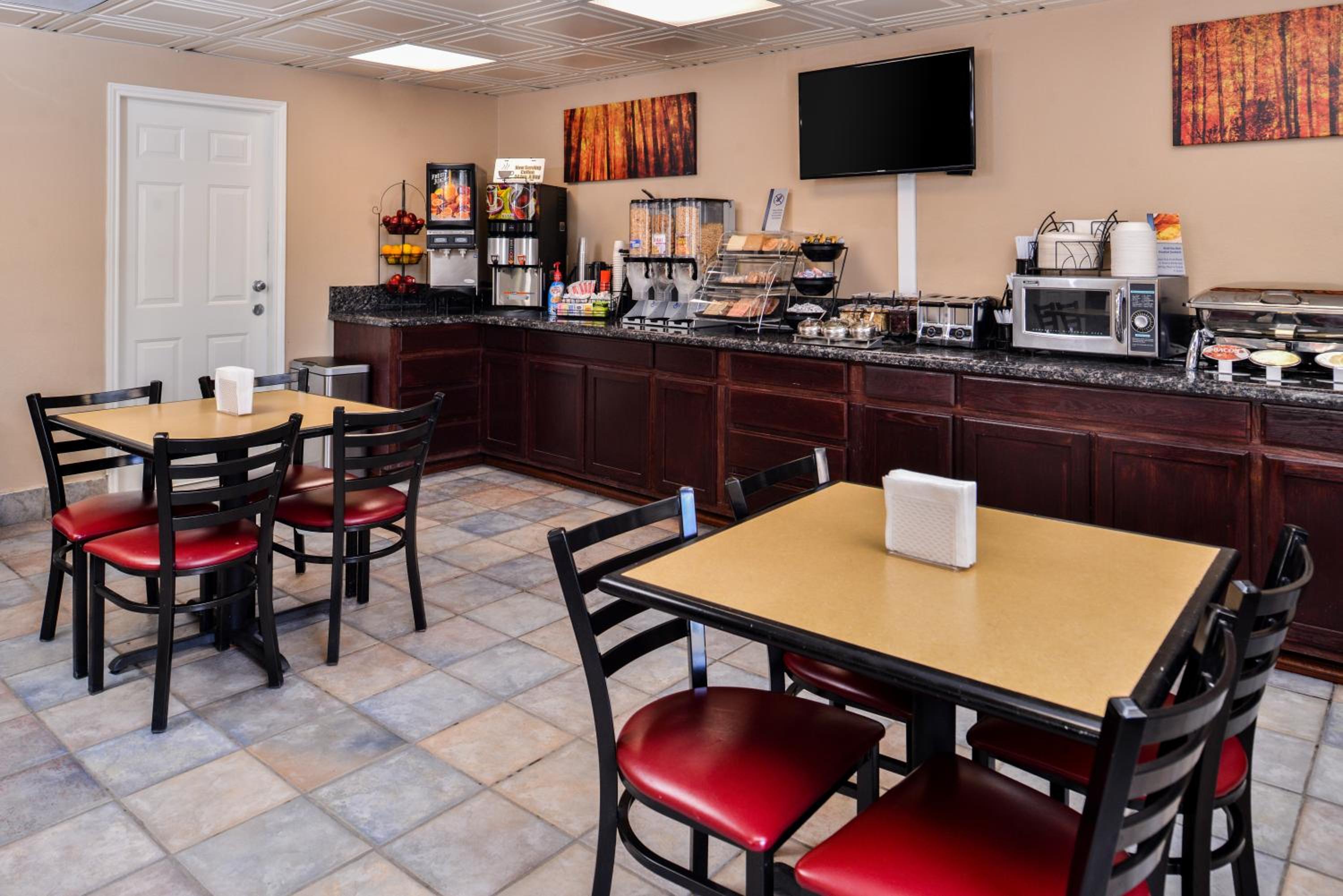 Hobbs Vacations - Best Western Executive Inn - Property Image 6