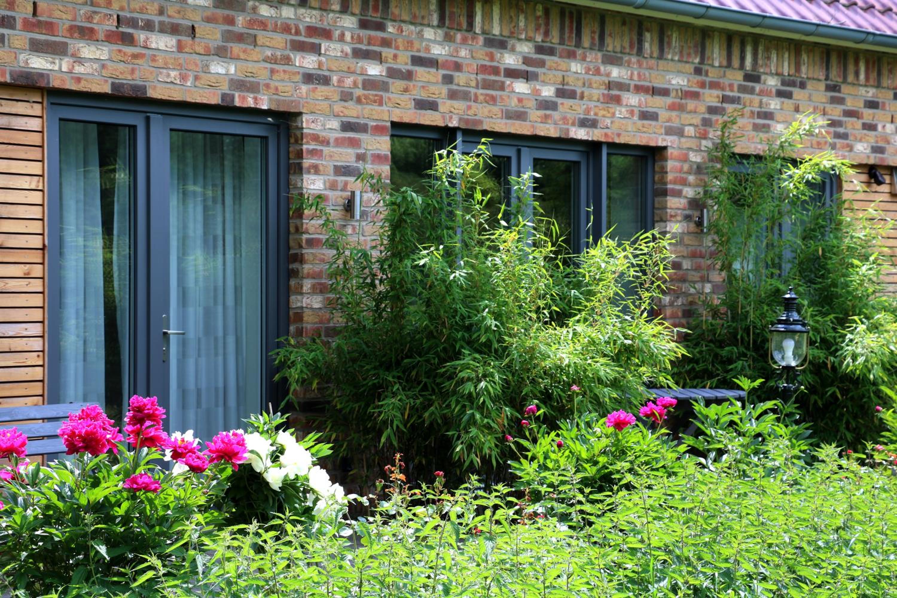 Photo 33