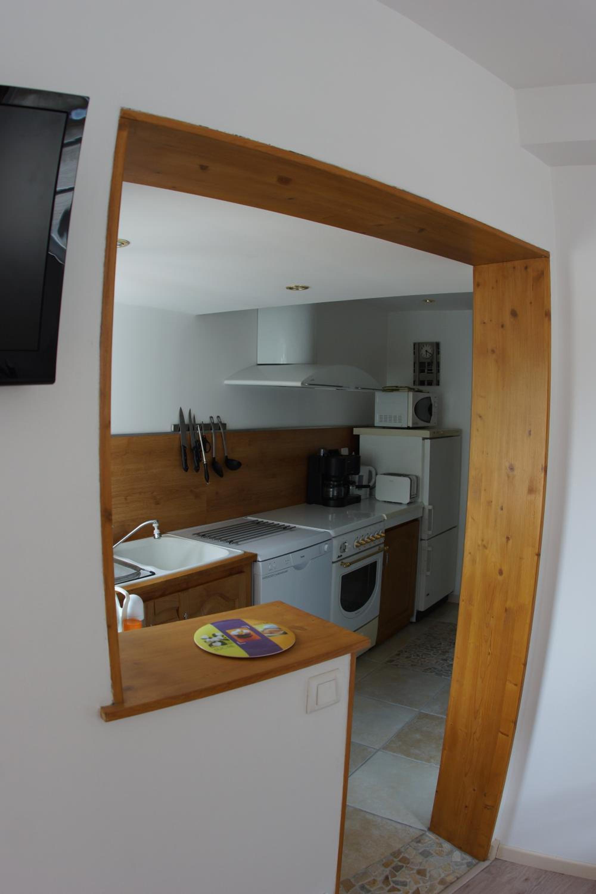 Photo 8