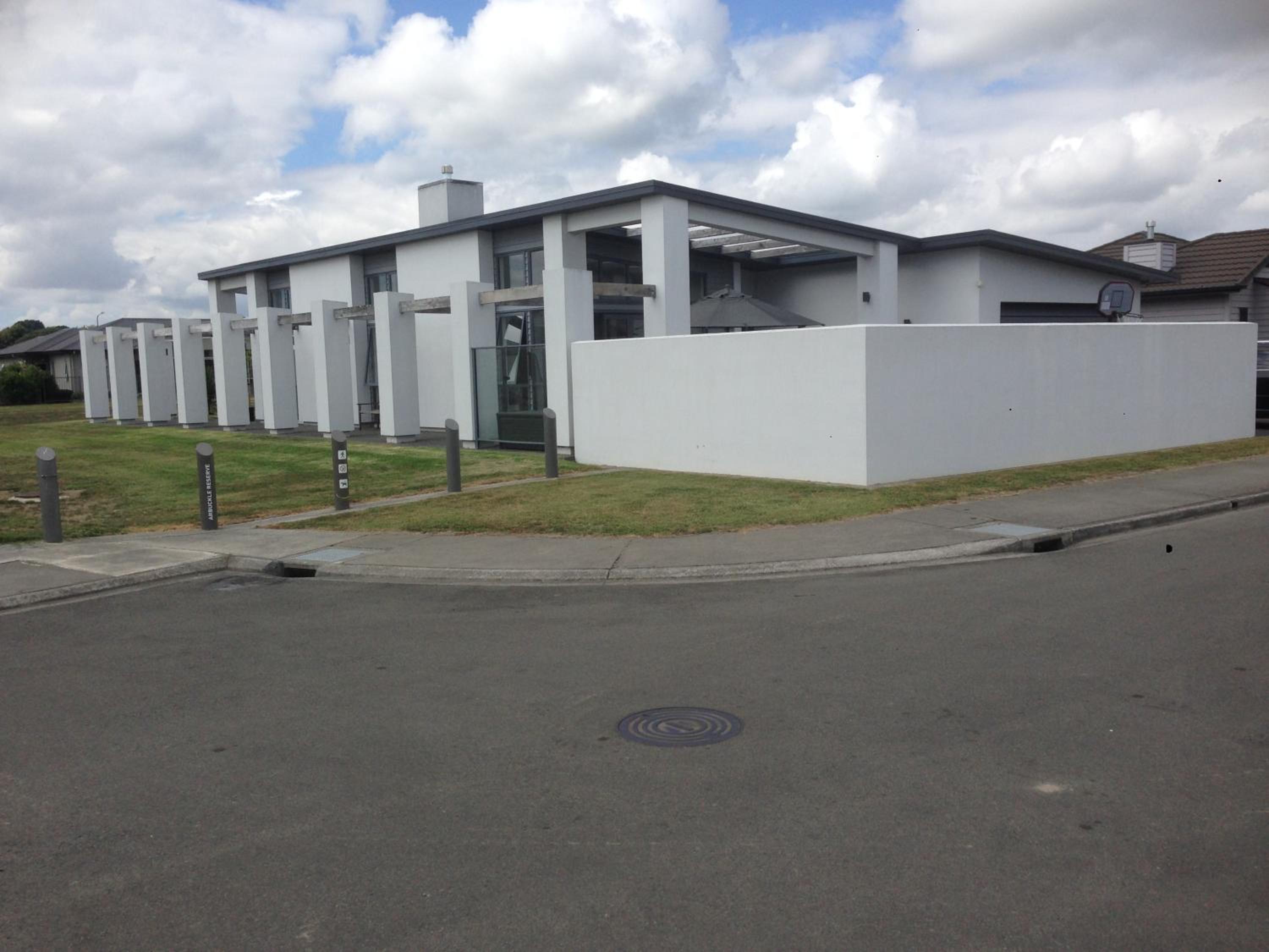 Hotel Accommodation in Frimley - Image 1