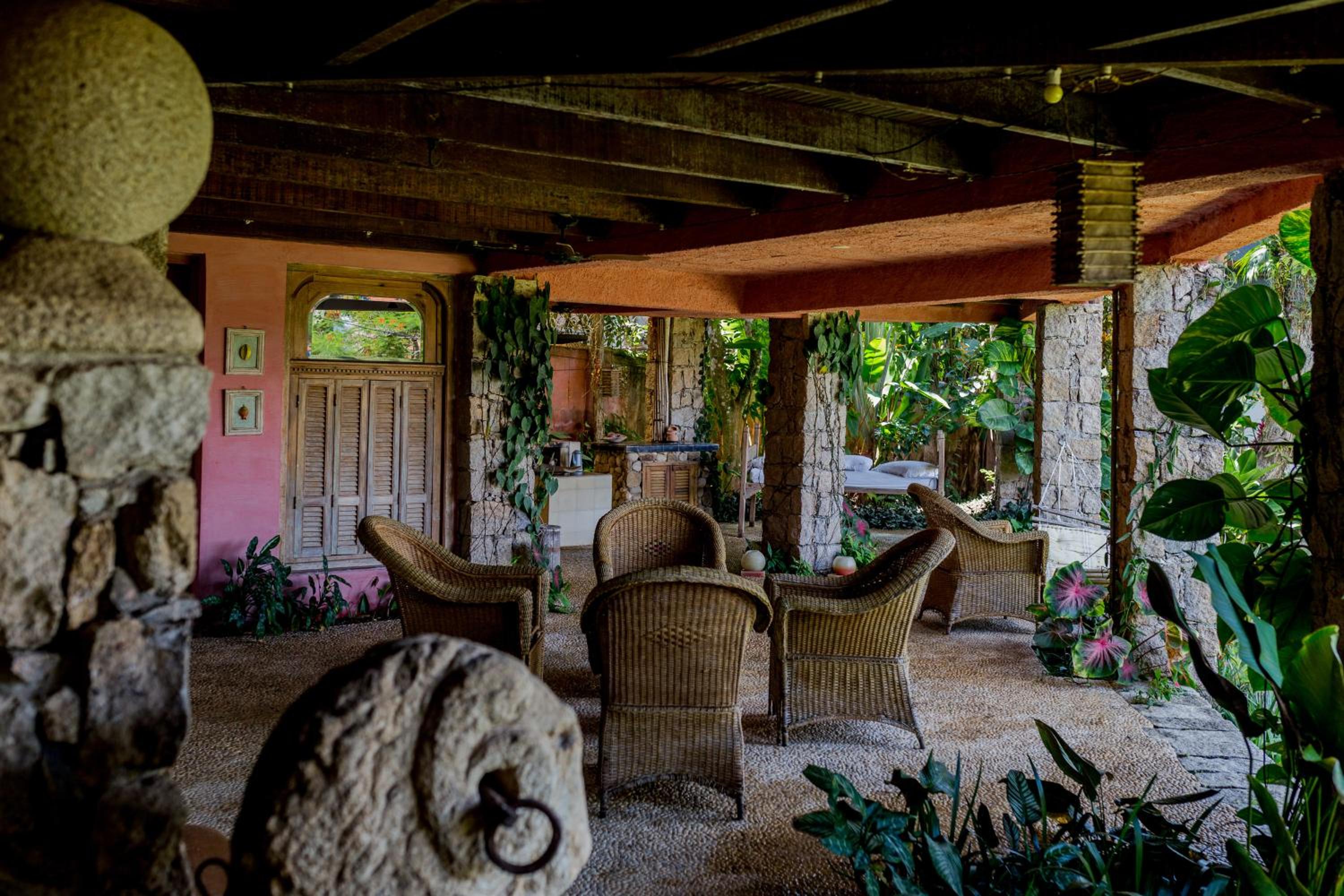 lounge