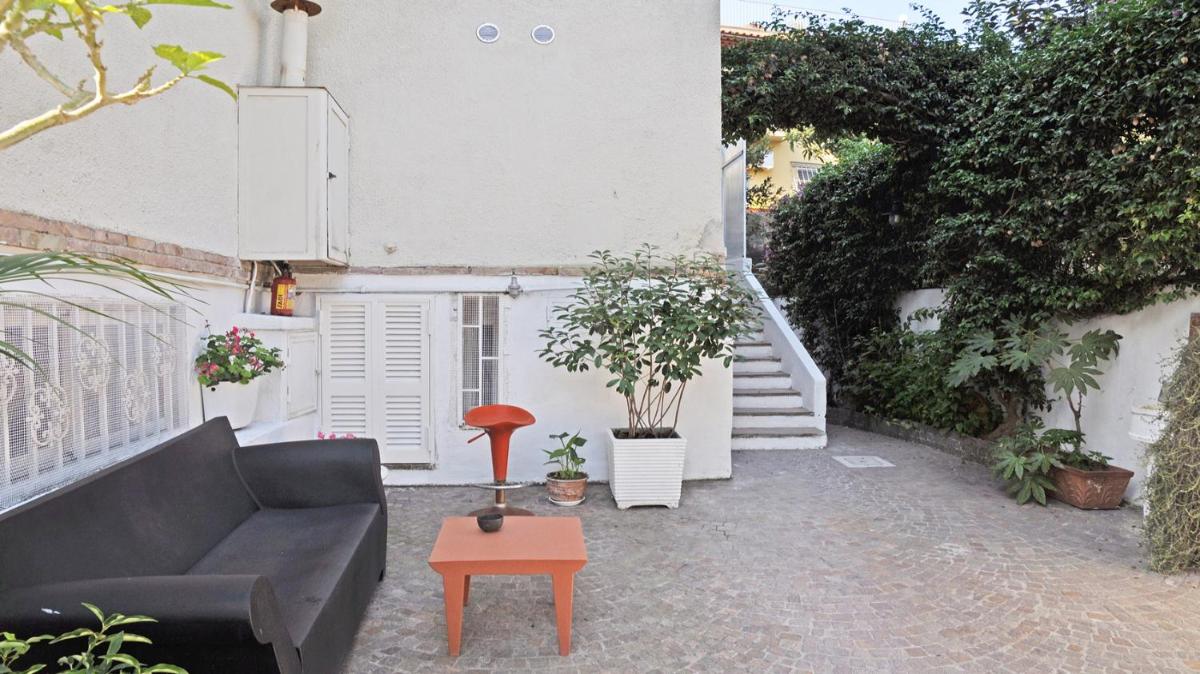 Residenza Le Rose Villa D'Arte