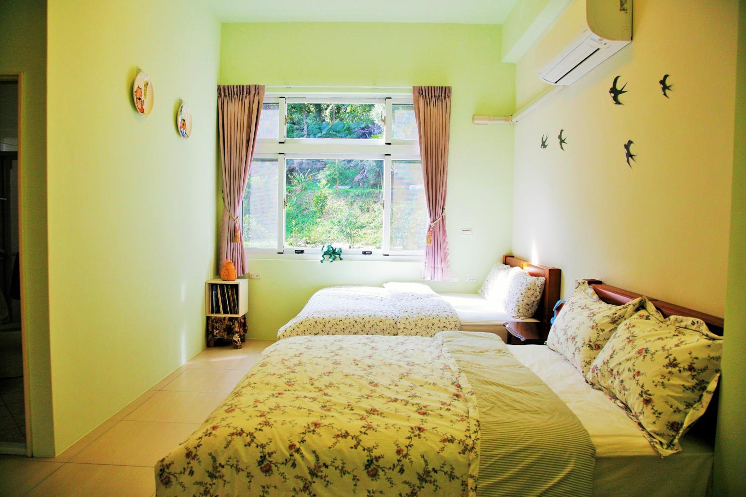 Yanzitao Pottery Coffee B&B
