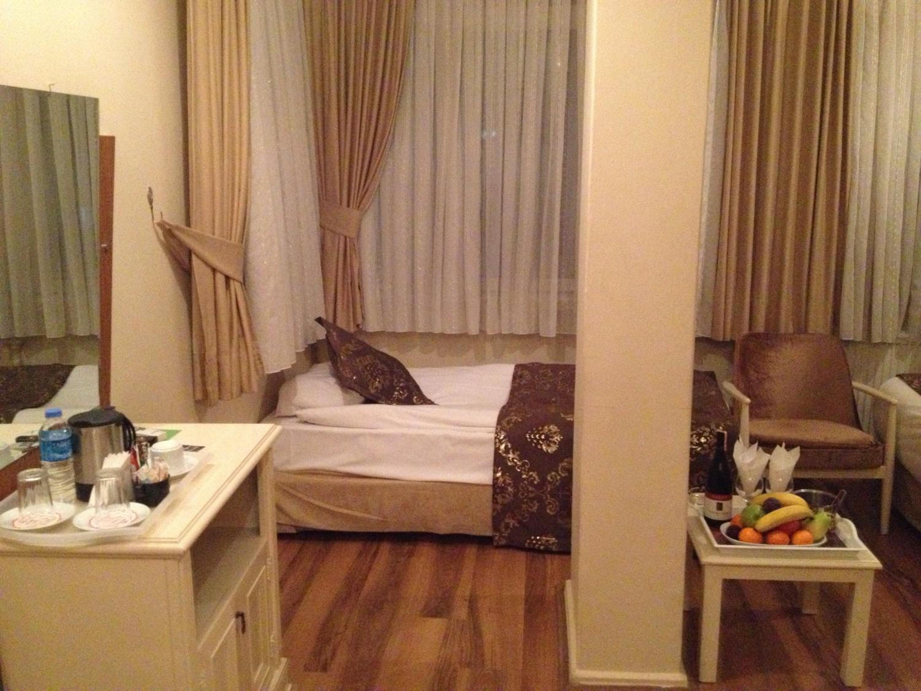 Tac Hotel - Image 83