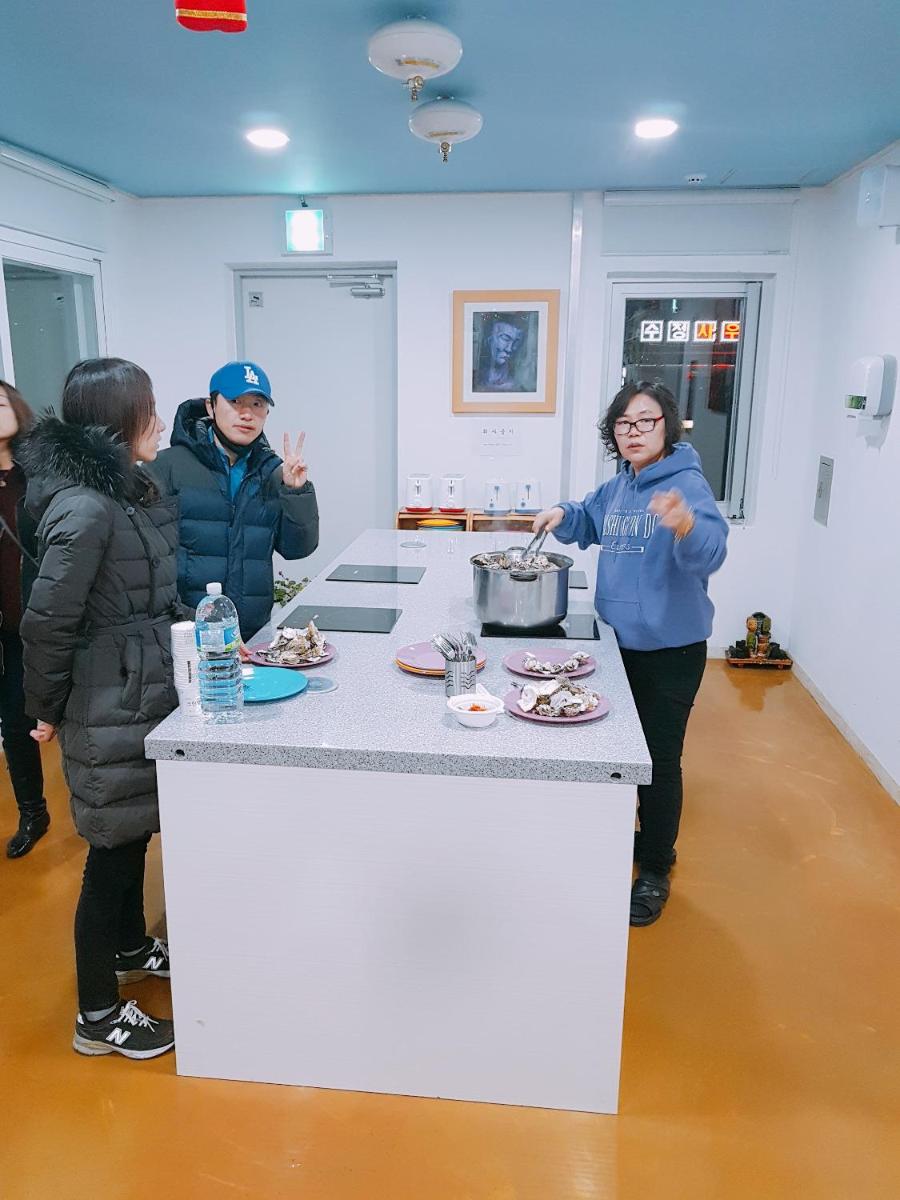 Big O Show Guesthouse