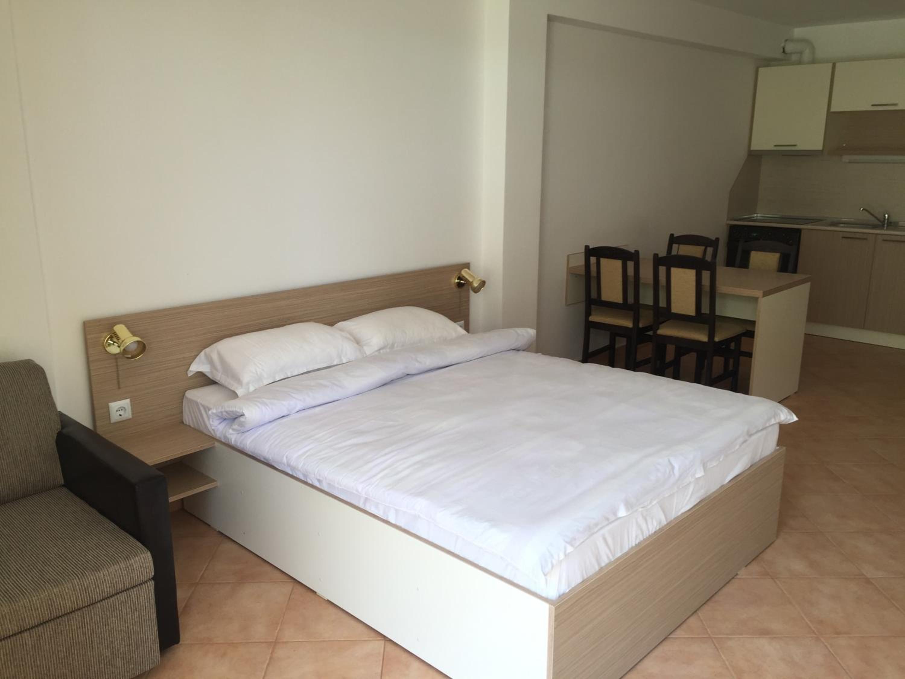 Golden Dunes Primorsko Apartments
