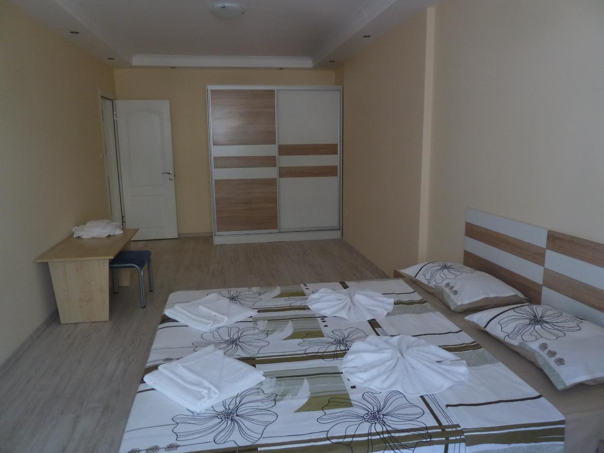 Golden Dunes Primorsko Apartments