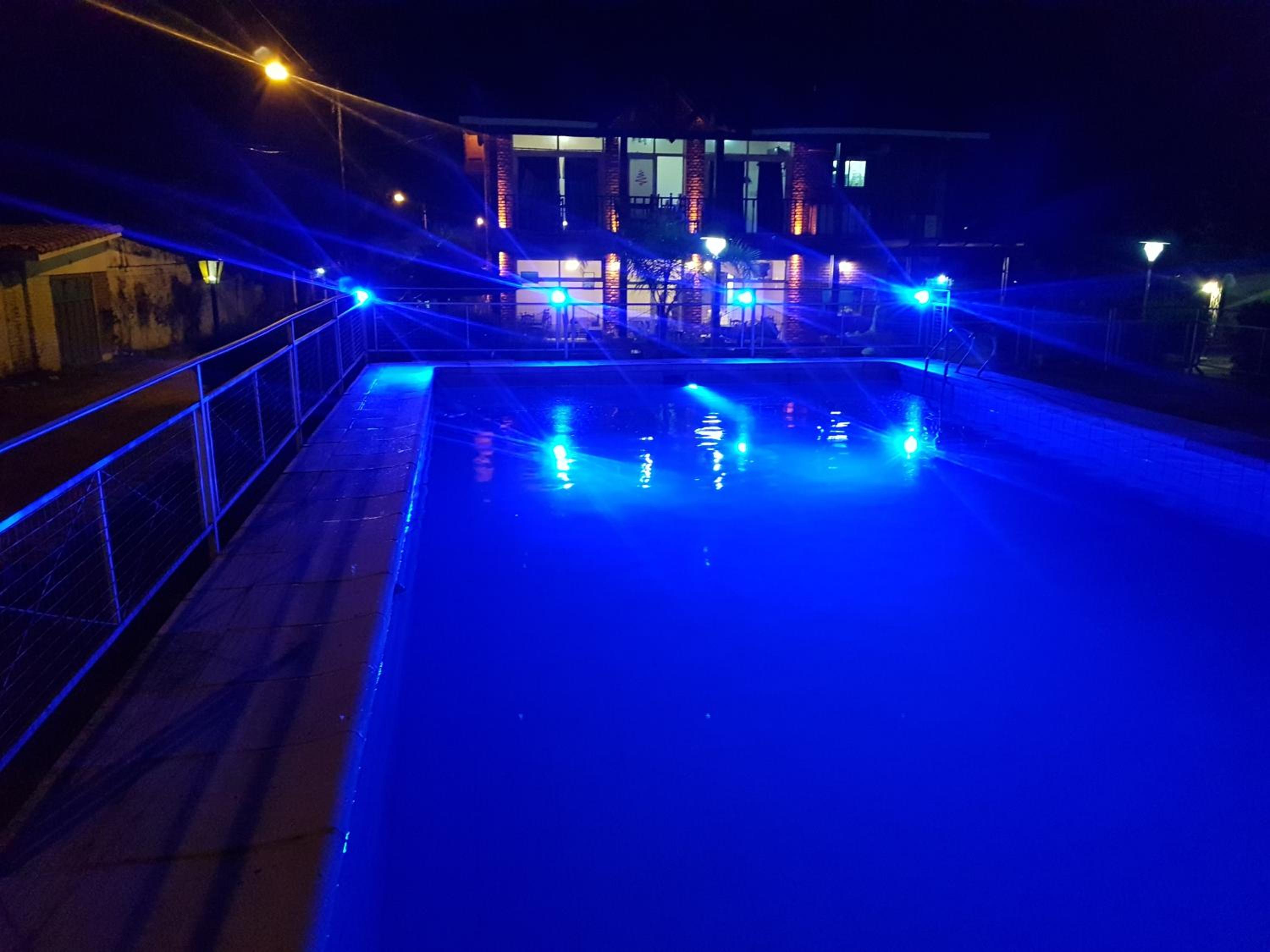 Aparts Piscu Yaco Almendros