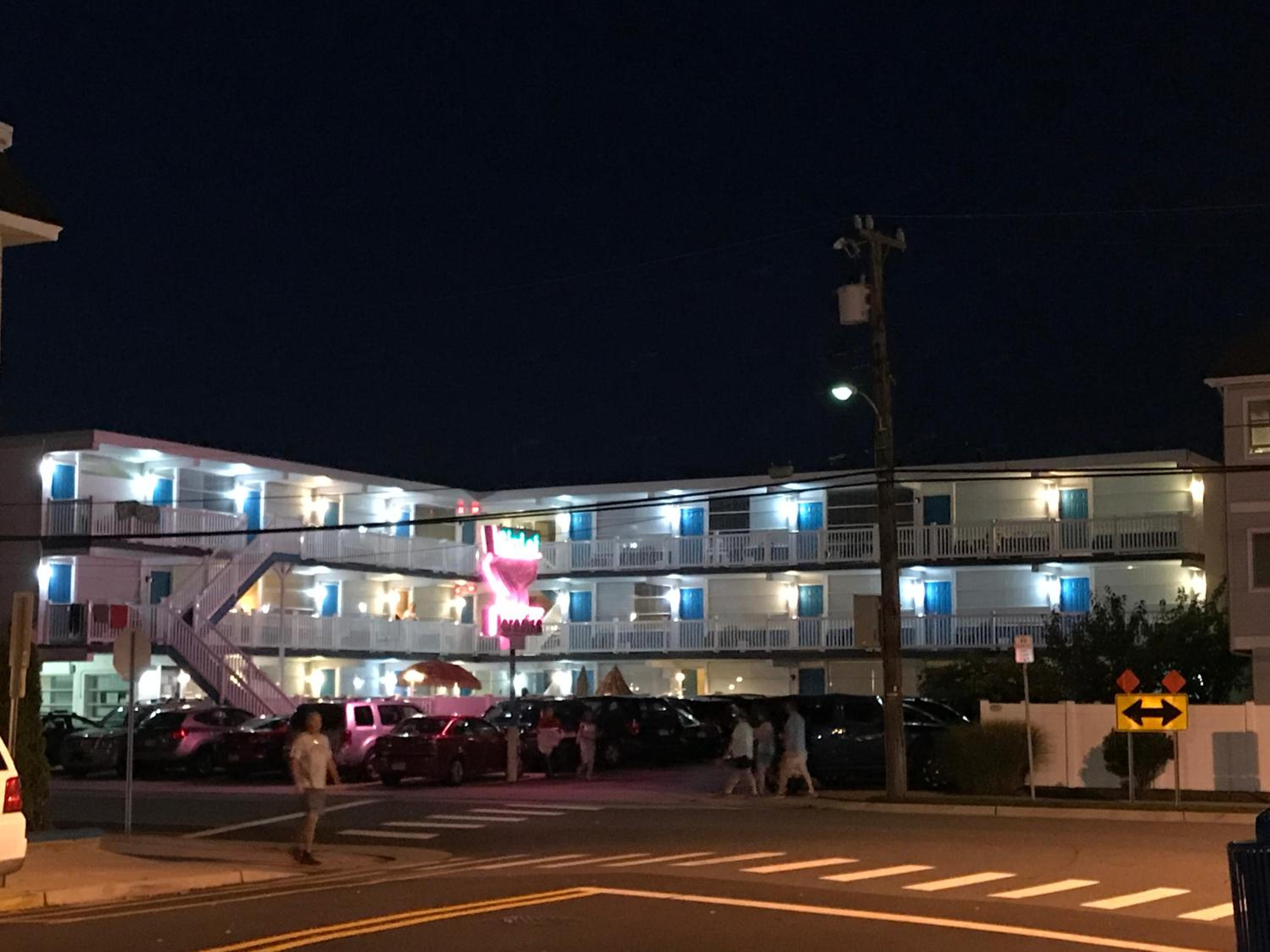 Bird of Paradise Motel