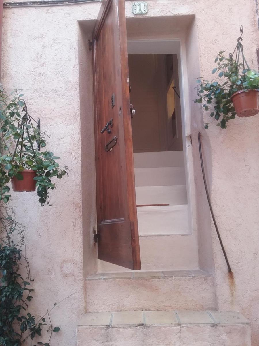 Studio à 2 pas du Palais photo 4