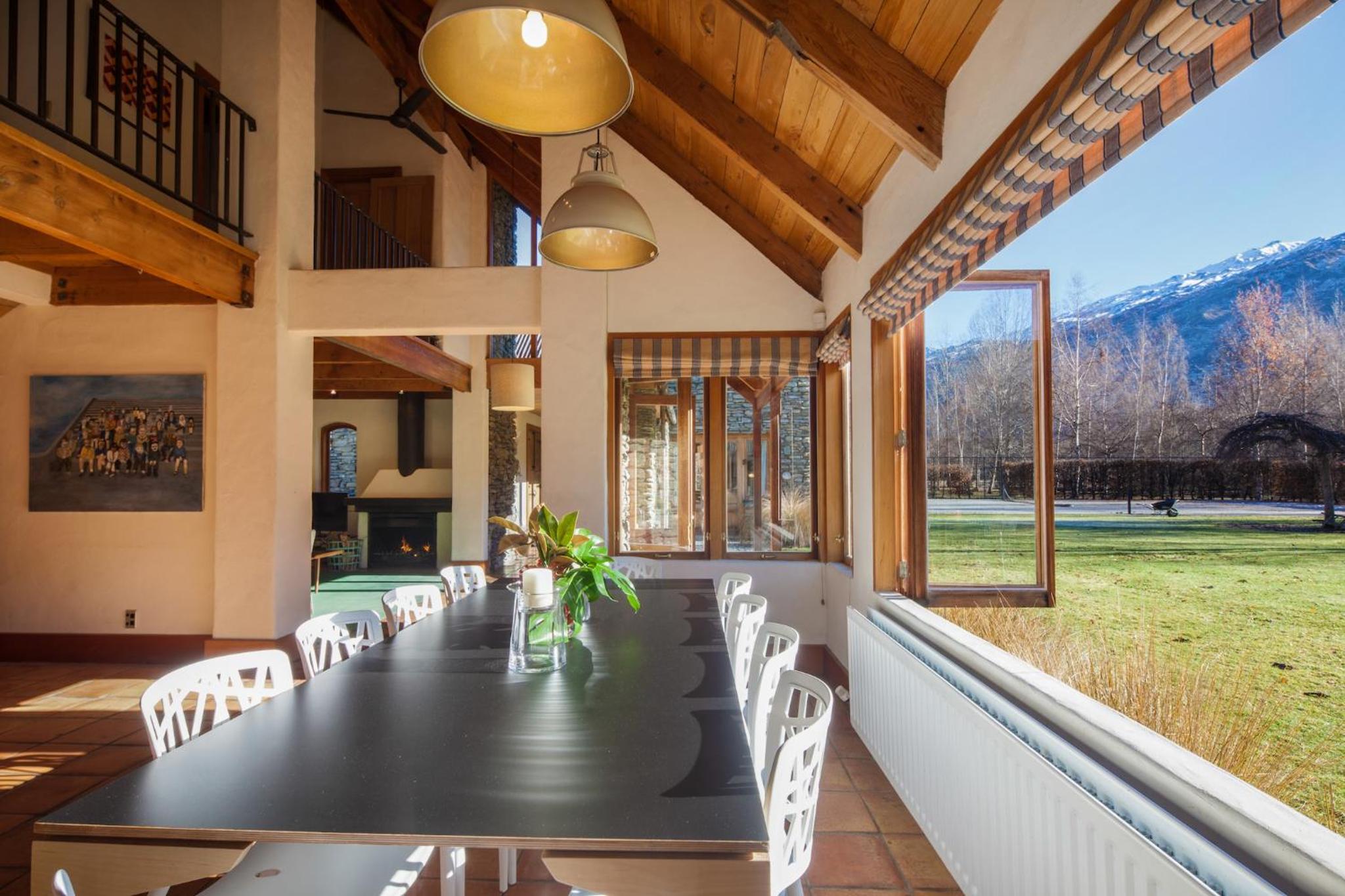 Wharenui Holiday Home by MajorDomo view 4