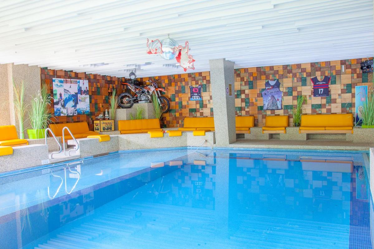 indoor pool