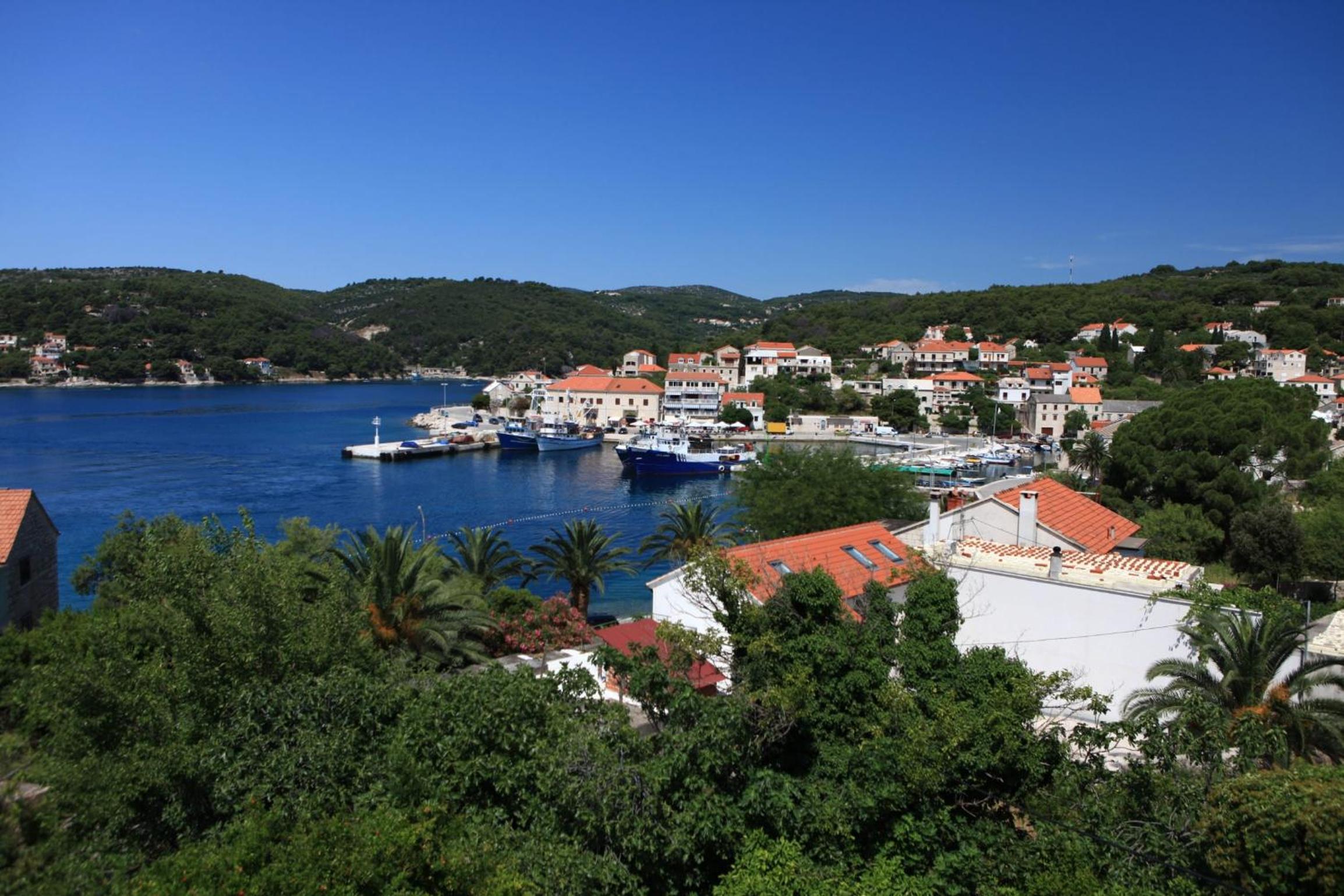 Apartments Leontina