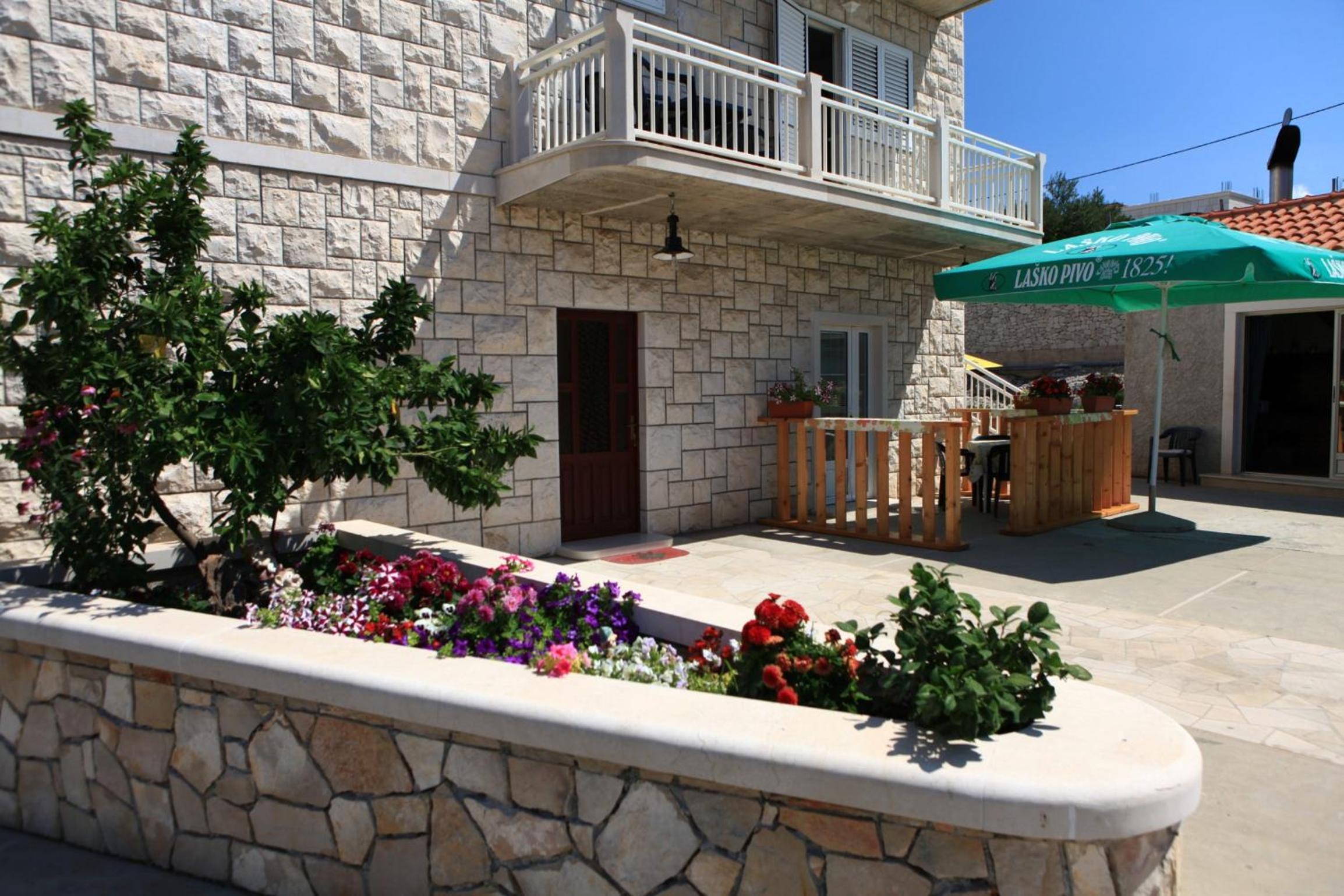 Apartments Leontina