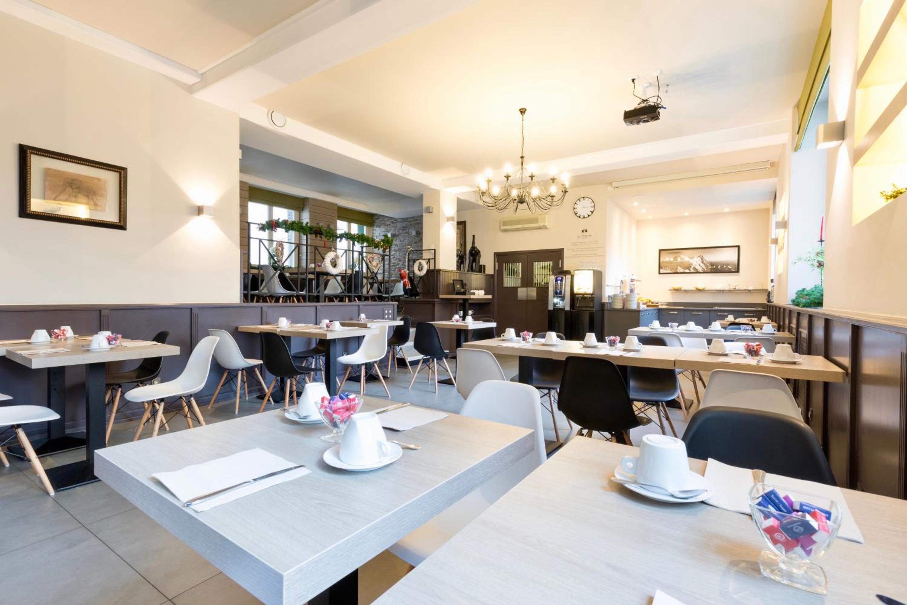 Chambery Vacations - Hotel des Princes, Chambery Centre - Property Image 2