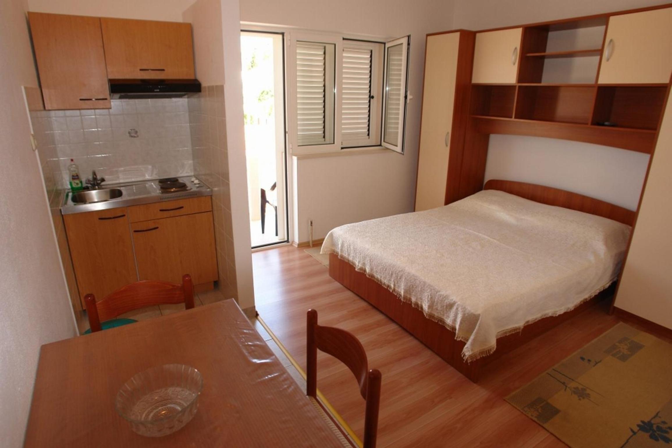 Apartments Leontina