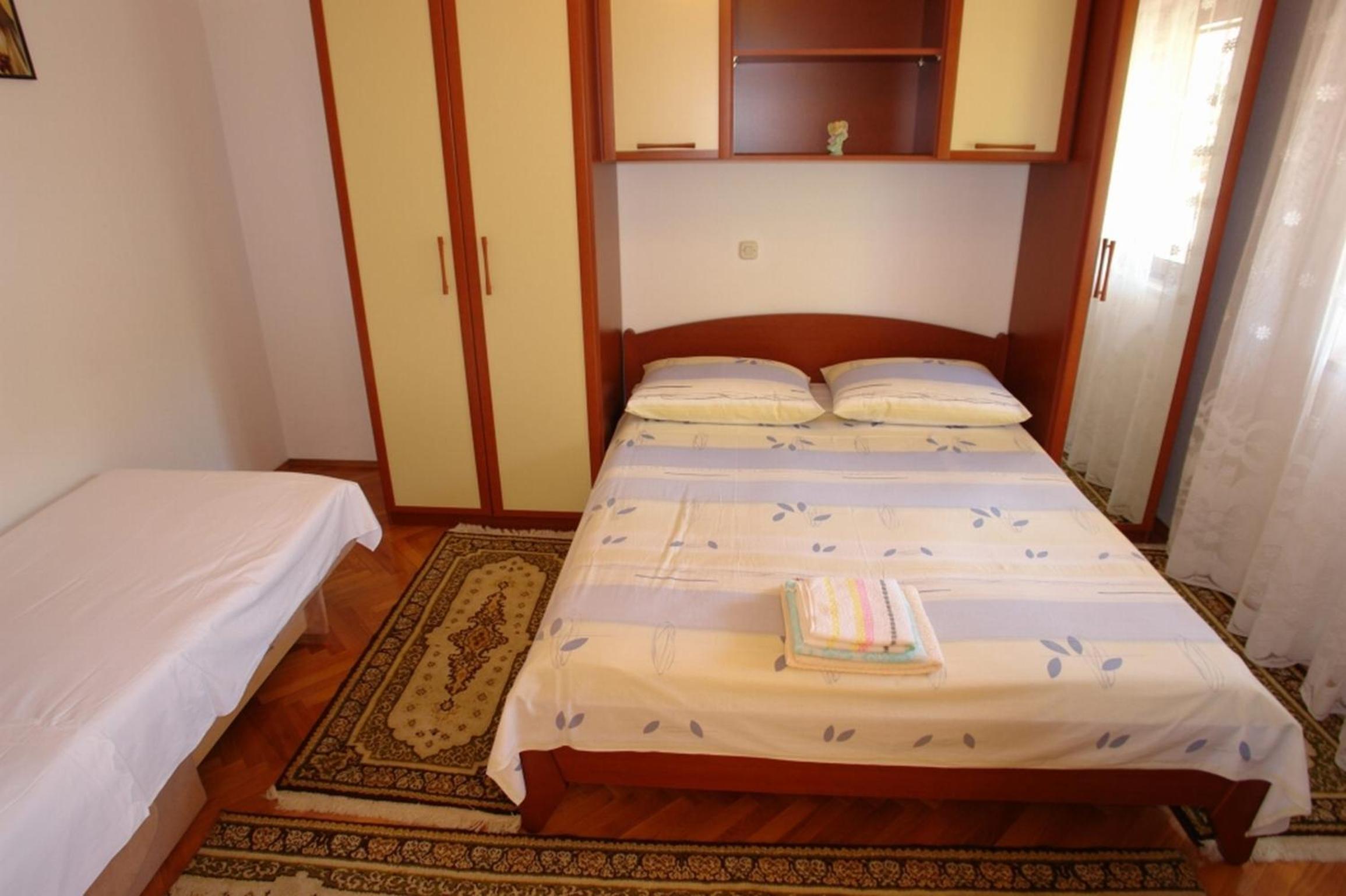 Apartments Leontina