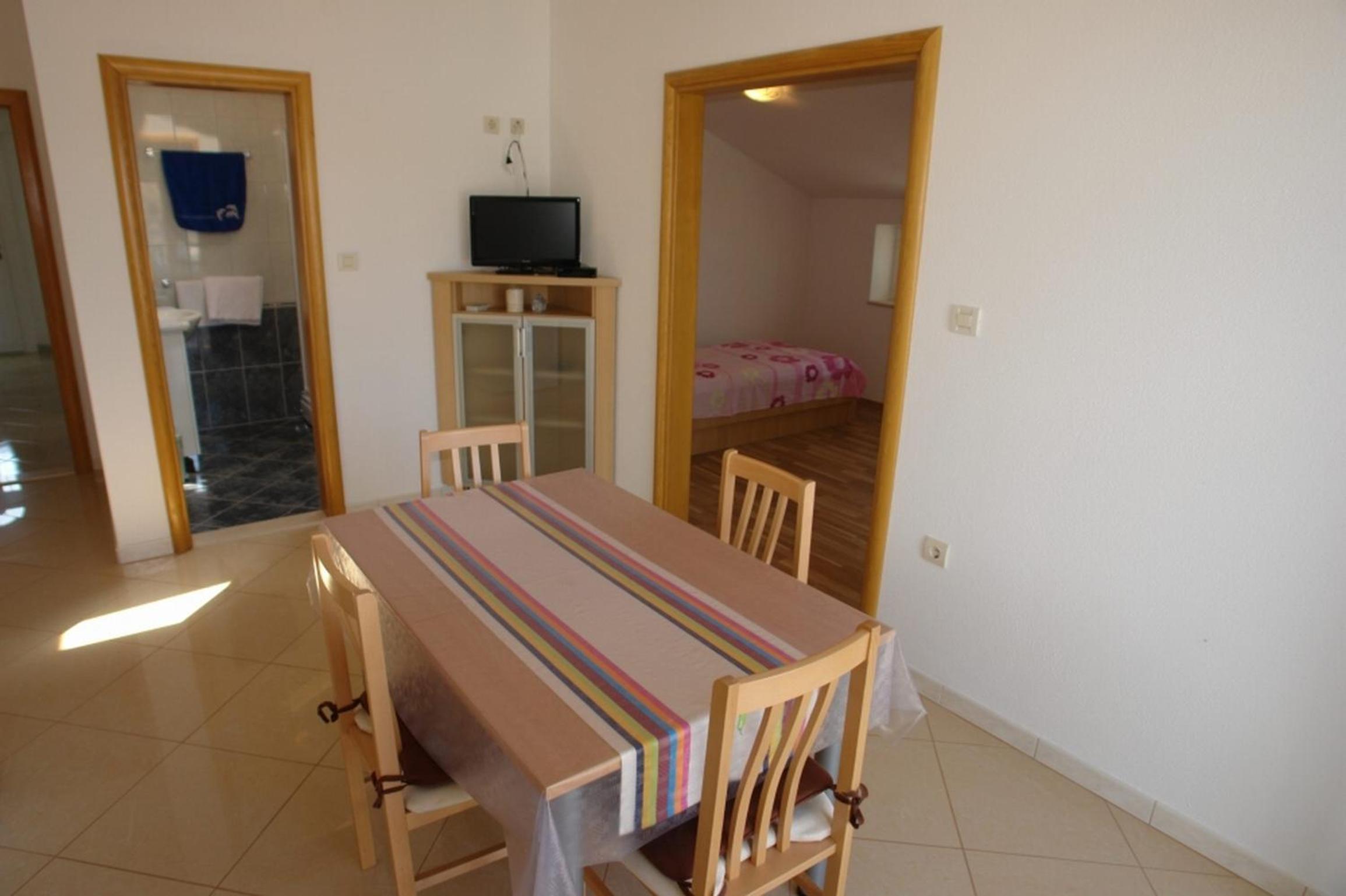Apartments Leontina