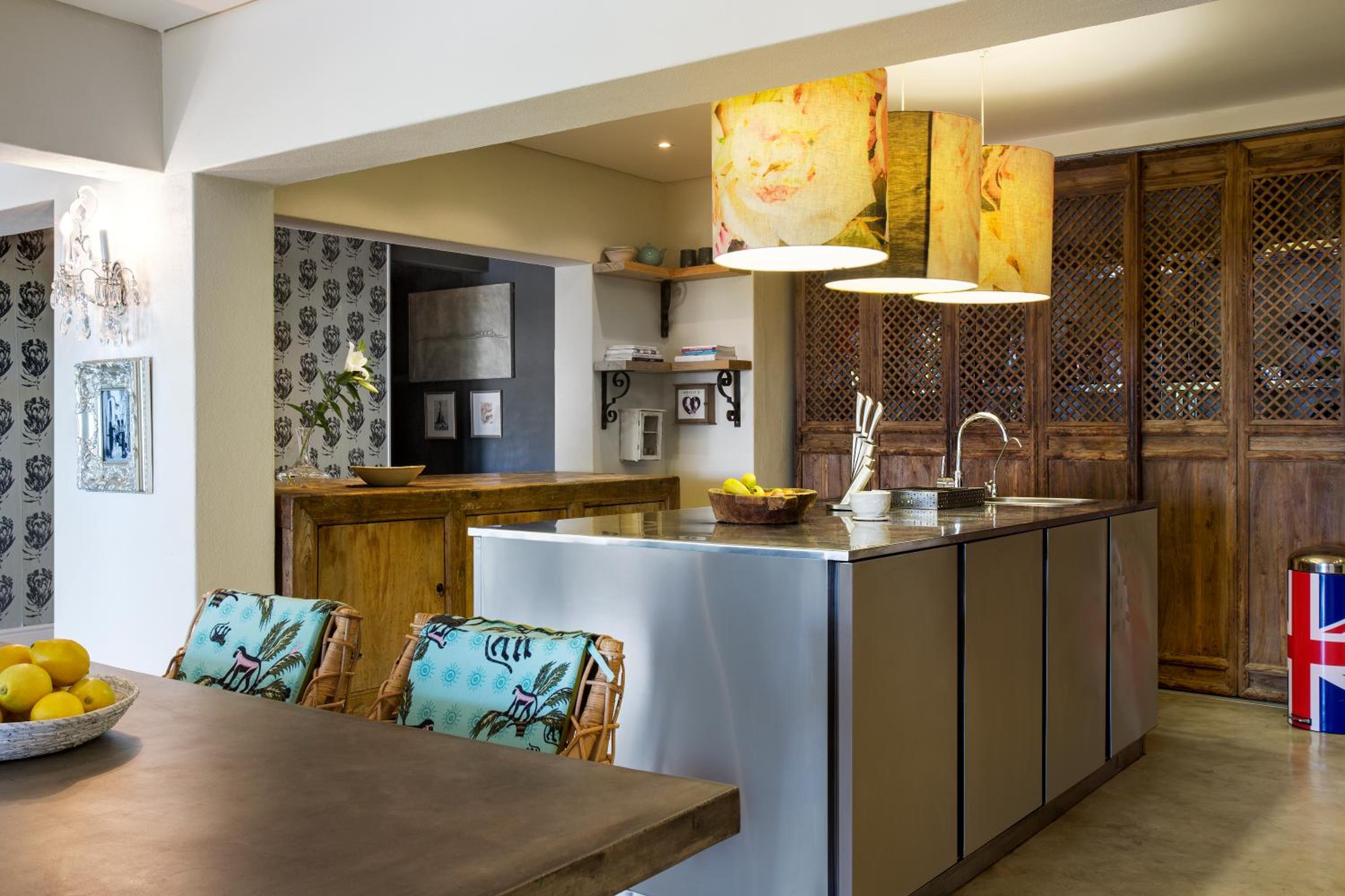 Solar-Powered Table Mountain Retreat