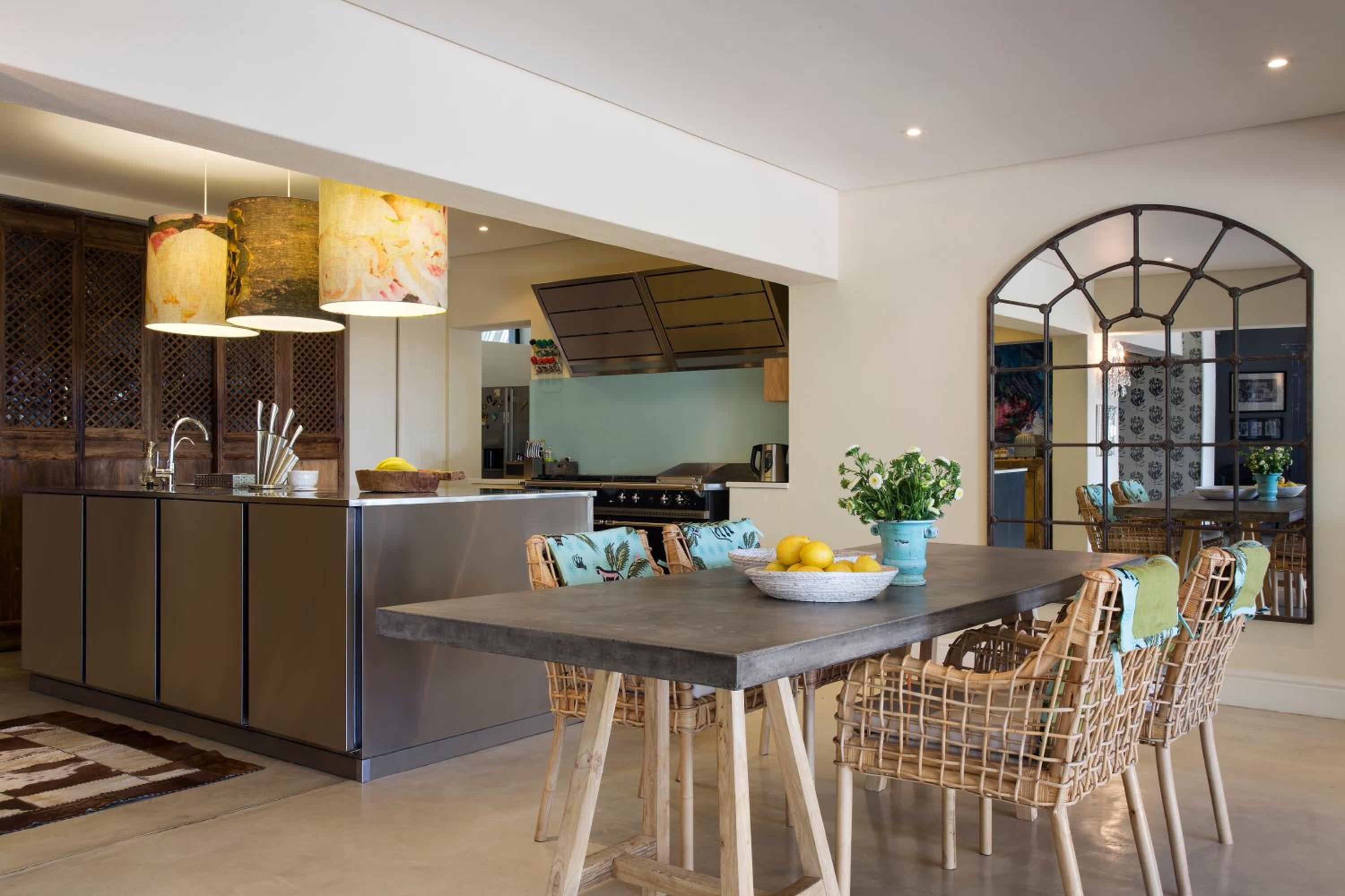 Solar-Powered Table Mountain Retreat