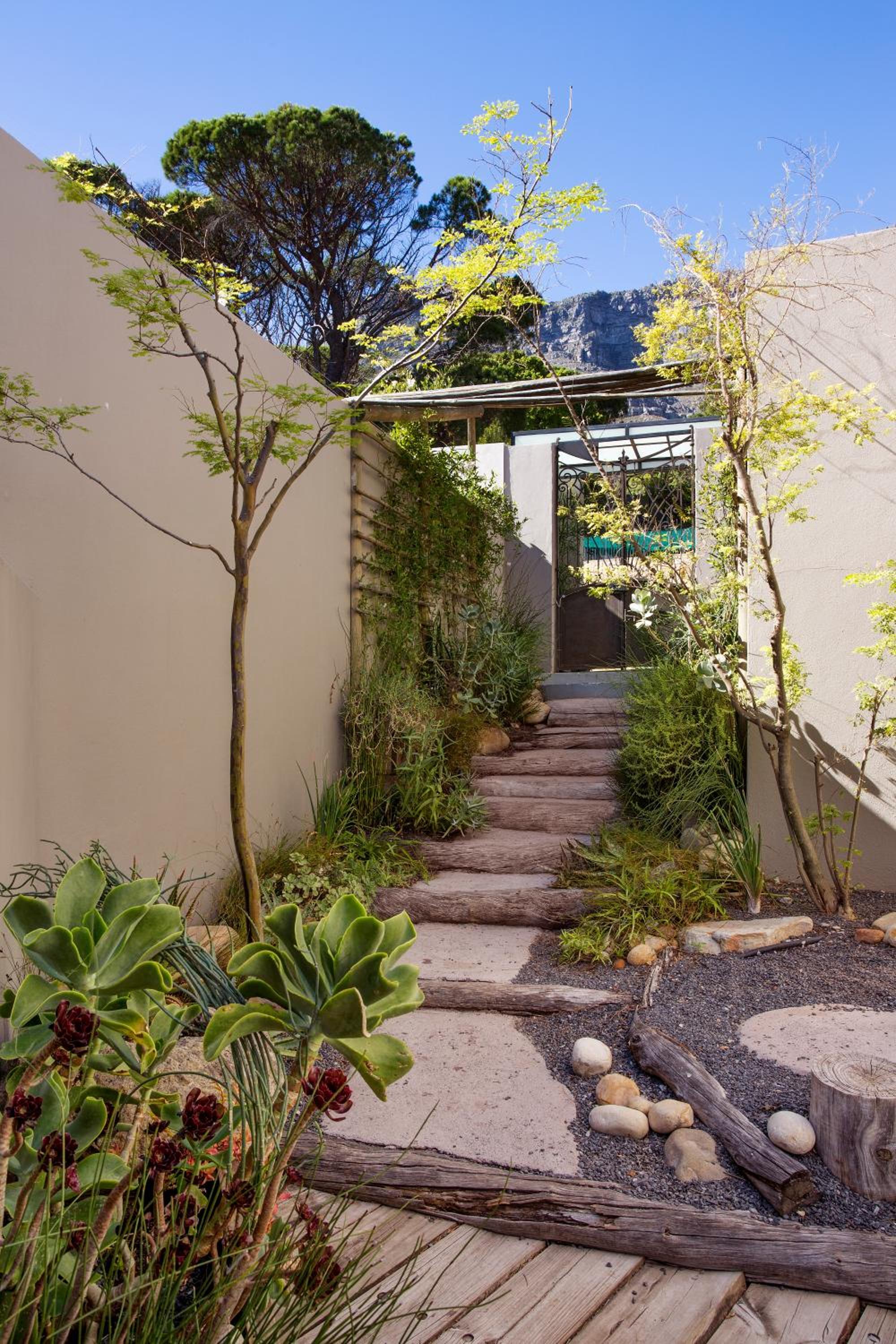 Solar-Powered Table Mountain Retreat