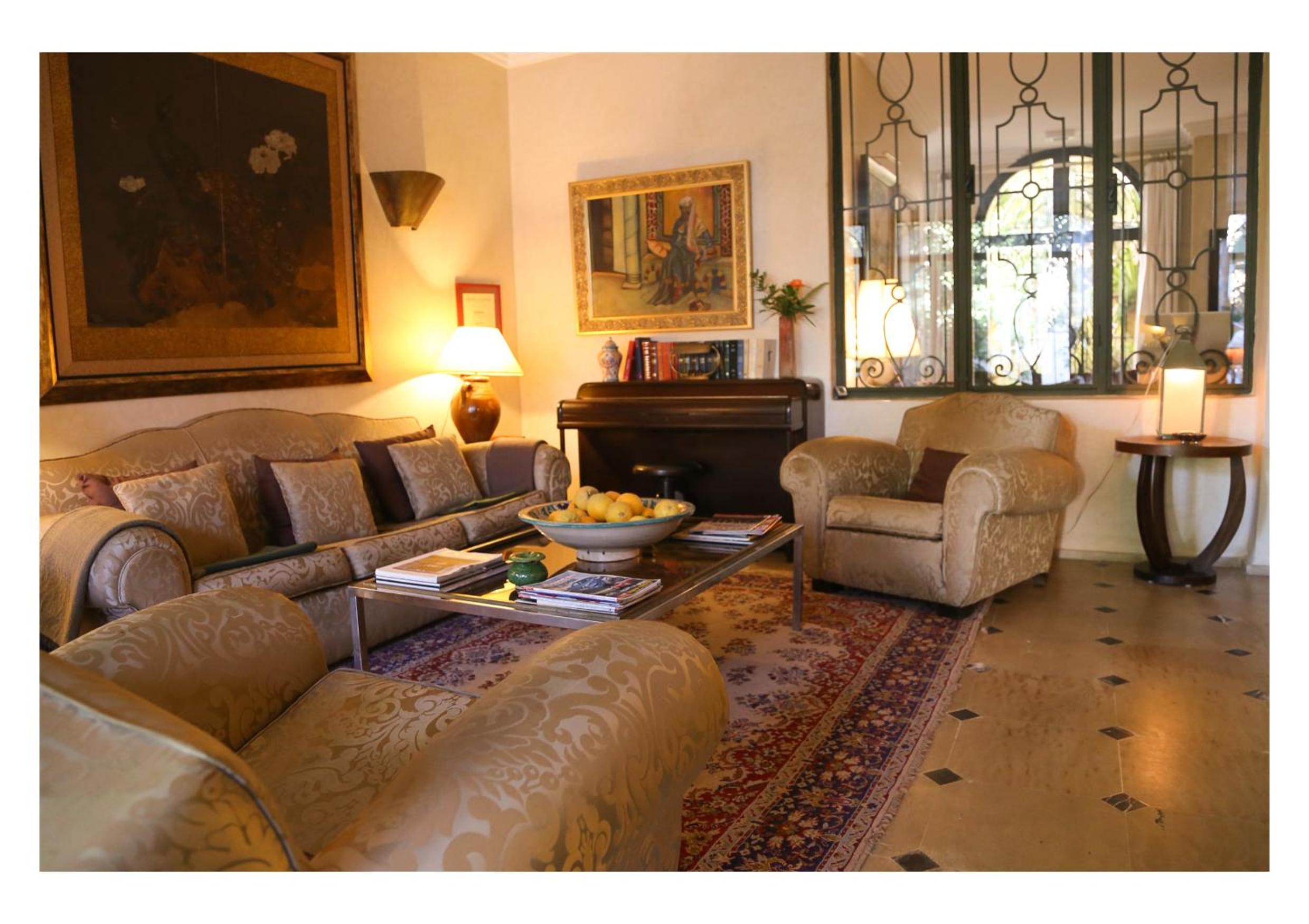 lounge