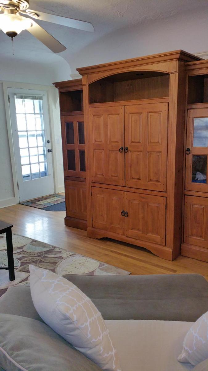 Lovely Smart Craftsman King HDTV WIFI AC Yard