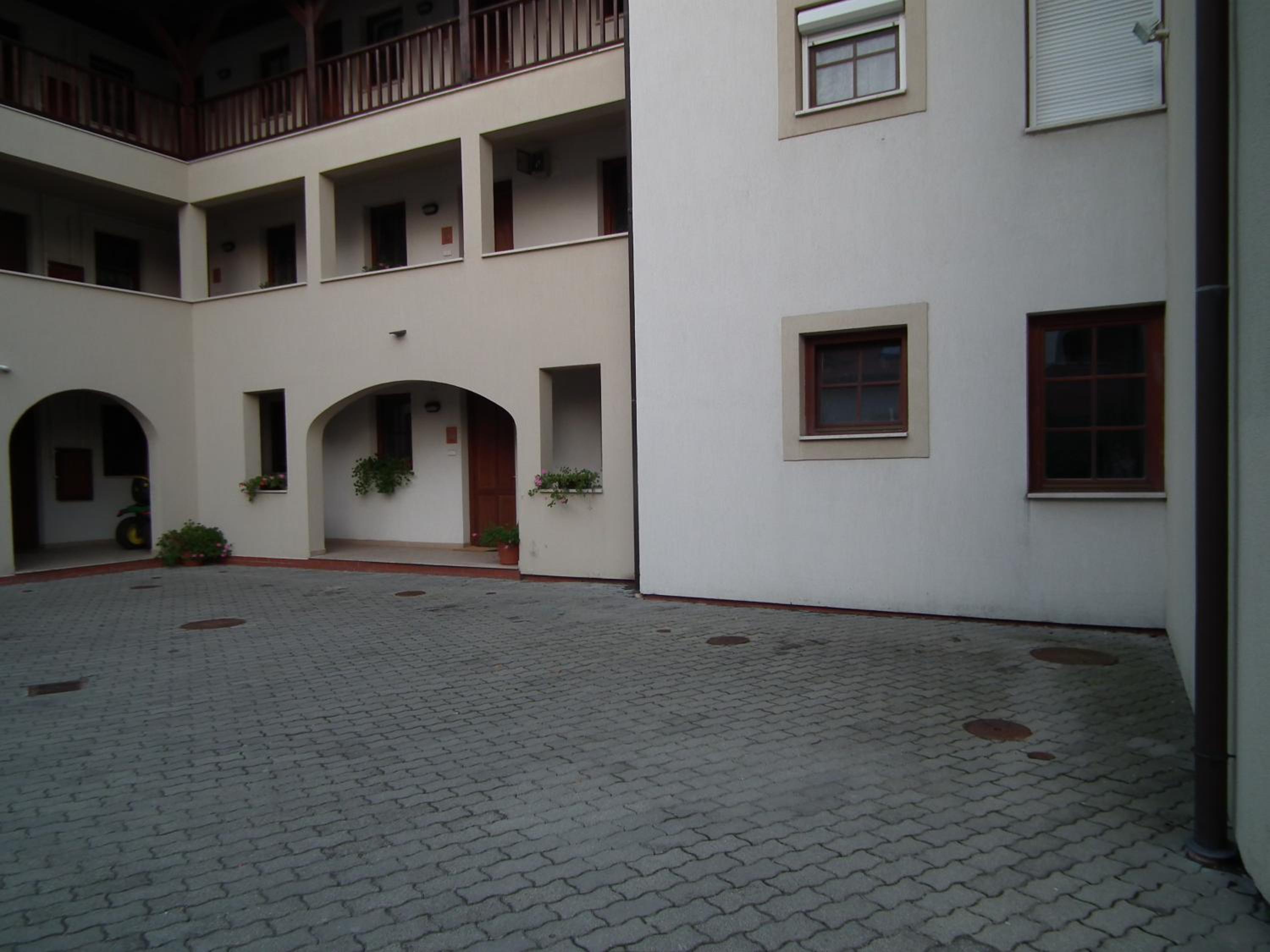 Photo 49