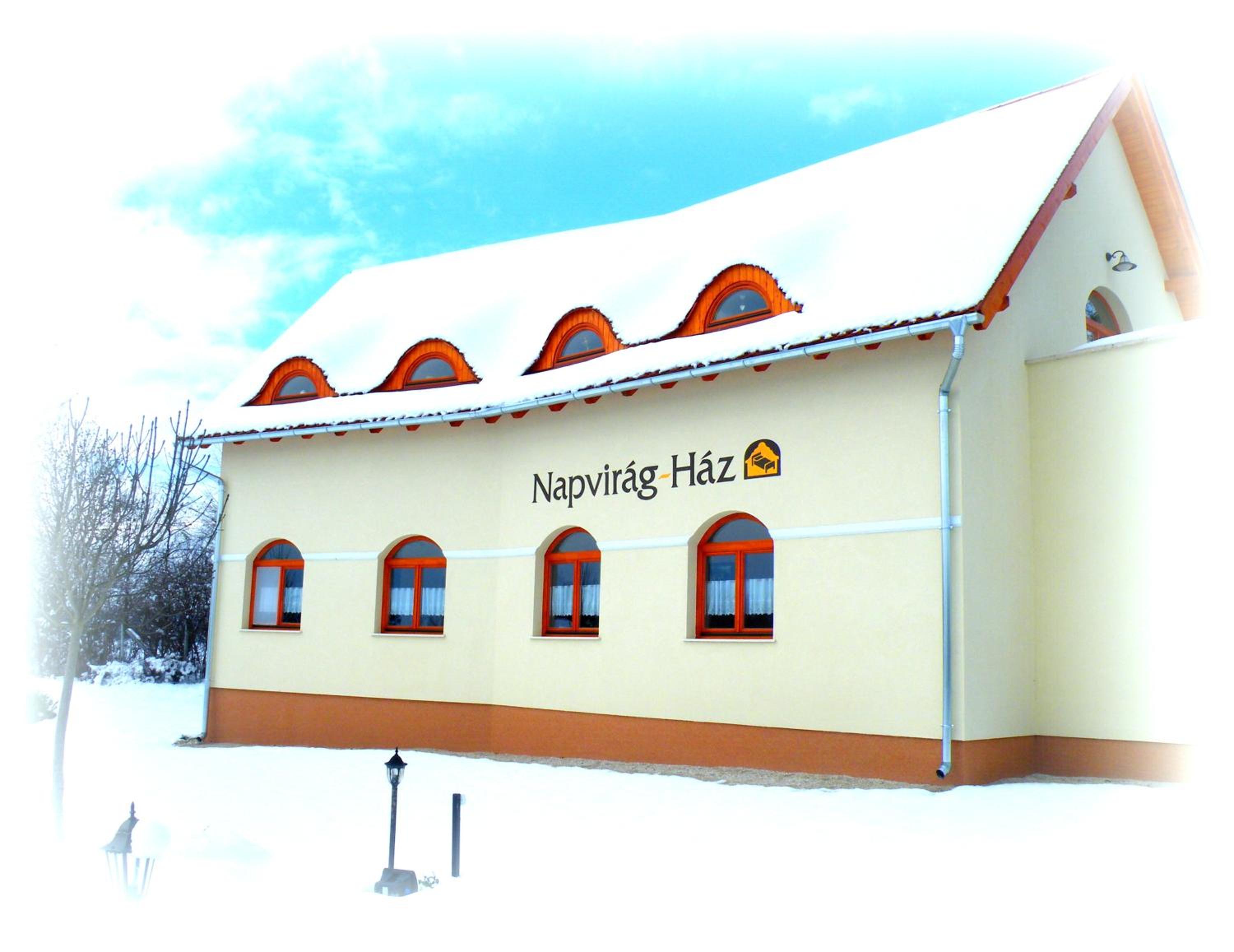 Napvirág-Ház view 5