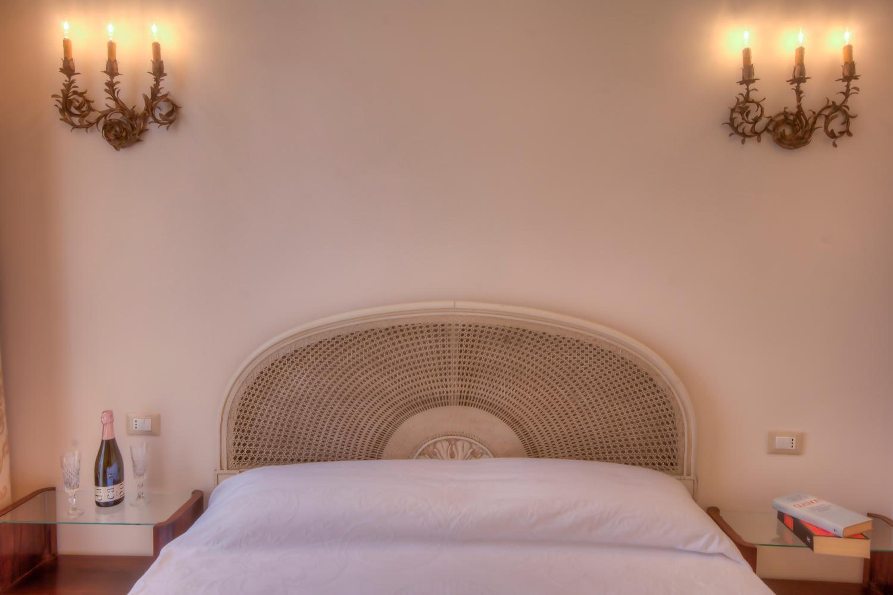 Rome Charming Suites