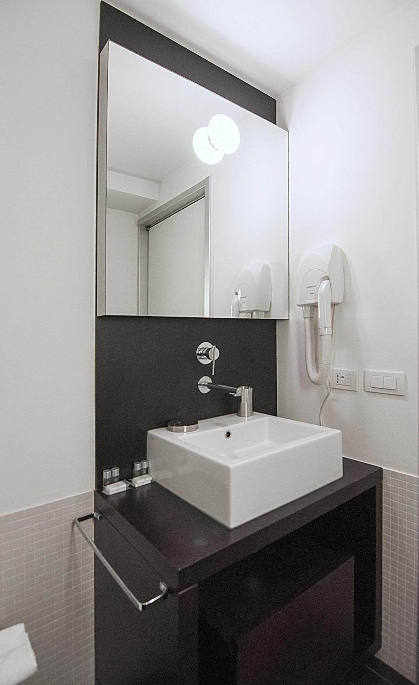 BB Hotels Aparthotel Desuite