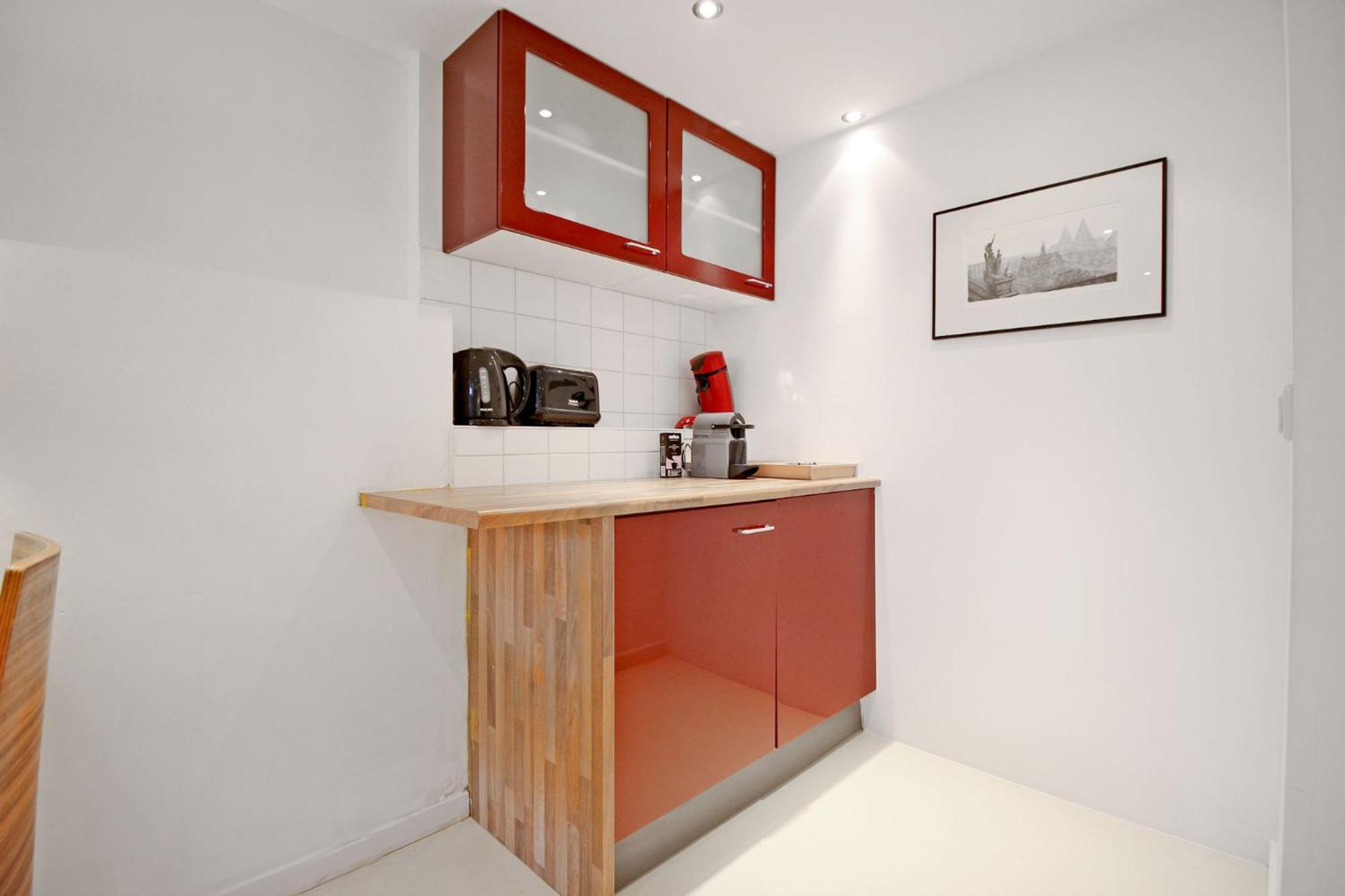 Romantic Jordaan Canalsuite near Anne Frank House