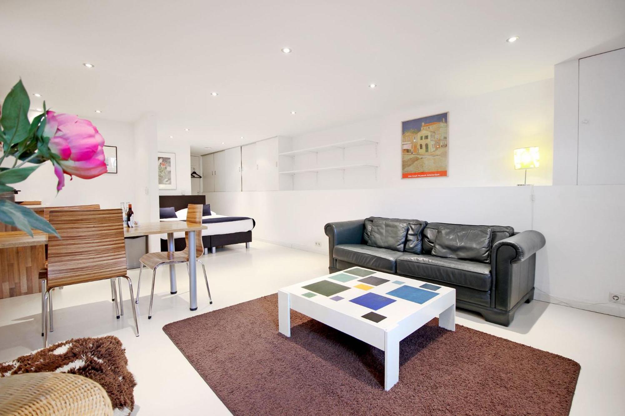 Romantic Jordaan Canalsuite near Anne Frank House