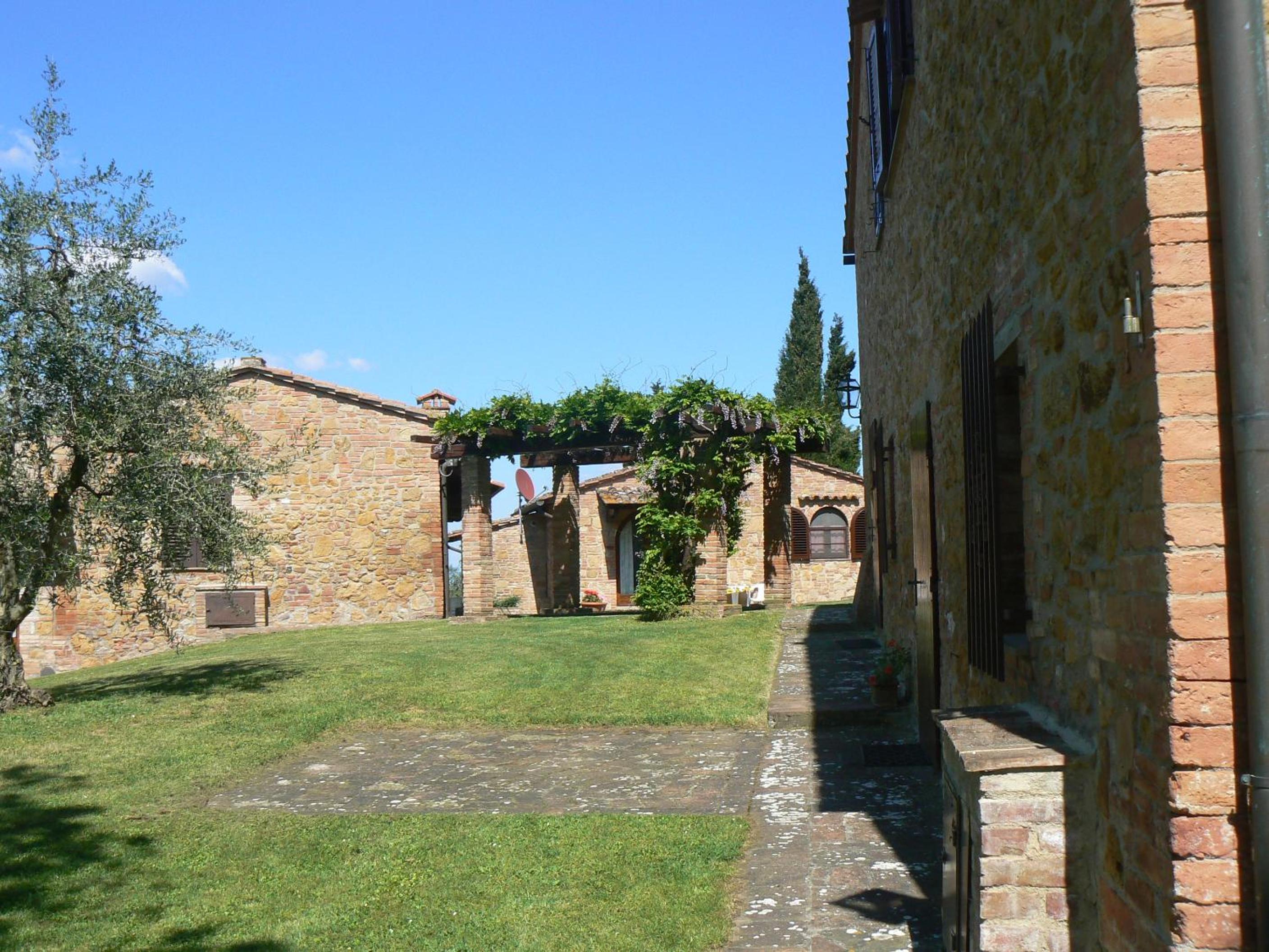 Photo 48