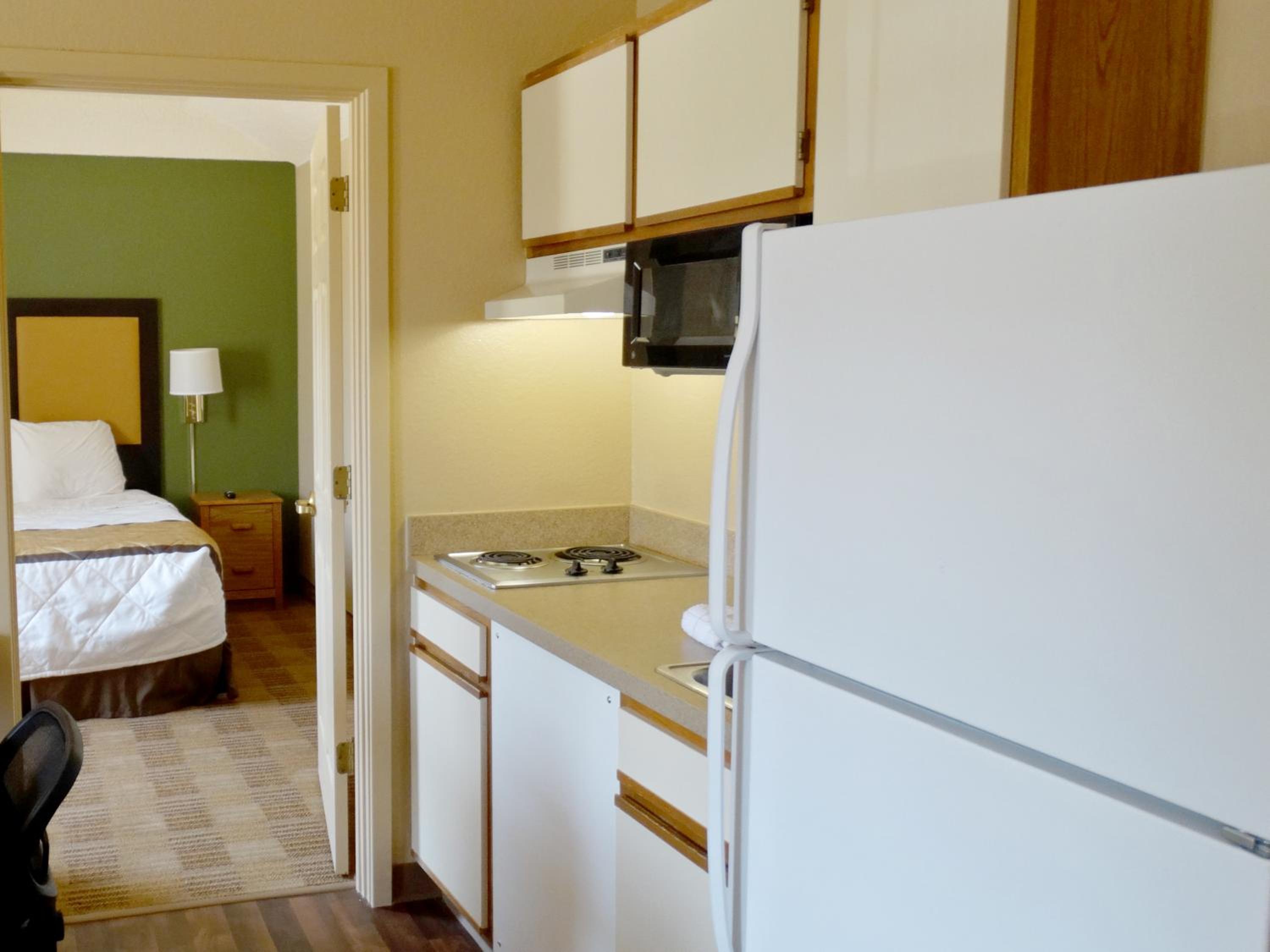 Kansas City Vacations - Extended Stay America Suites - Kansas City - Airport - Tiffany Springs - Property Image 49