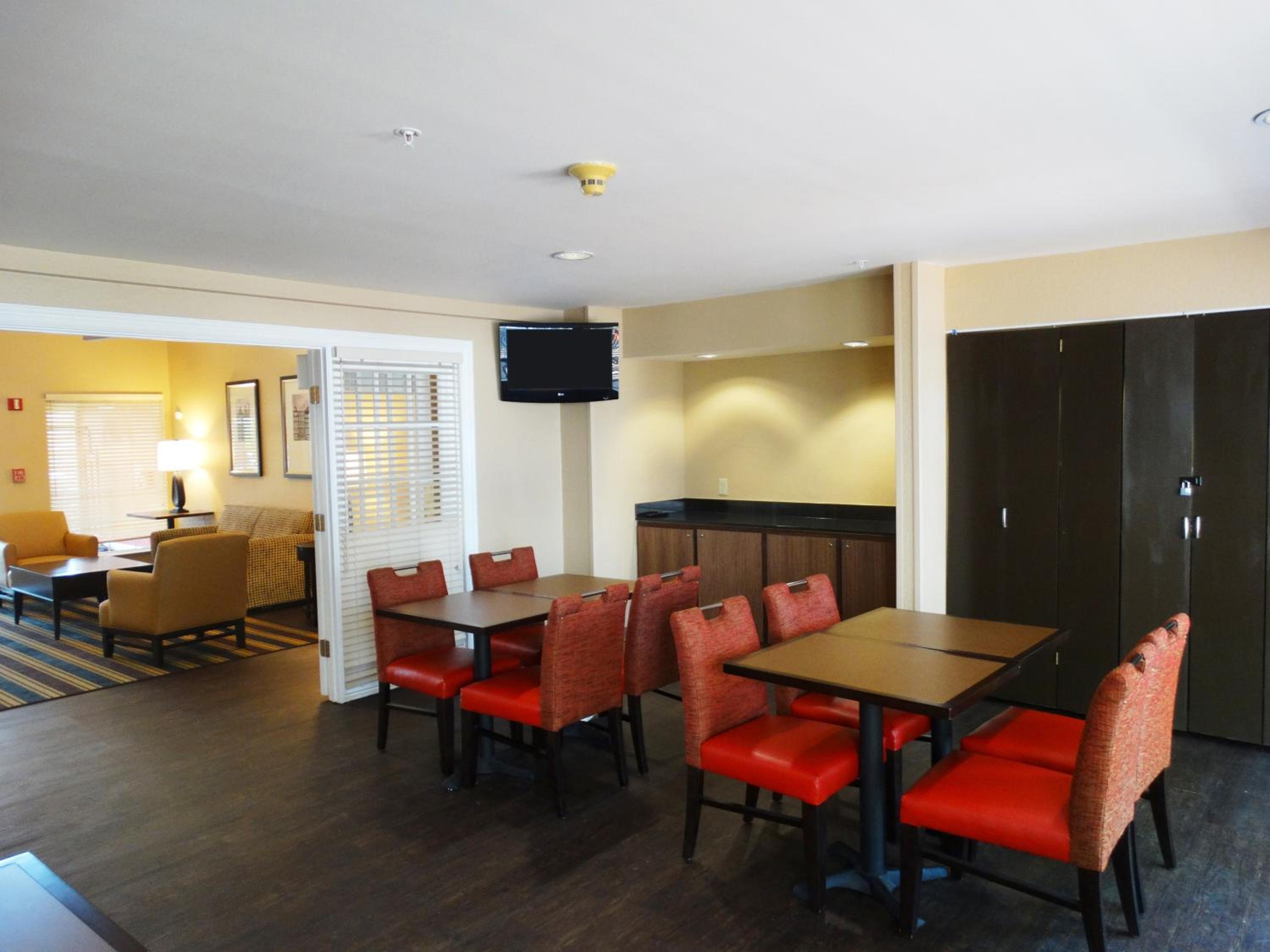 Kansas City Vacations - Extended Stay America Suites - Kansas City - Airport - Tiffany Springs - Property Image 27